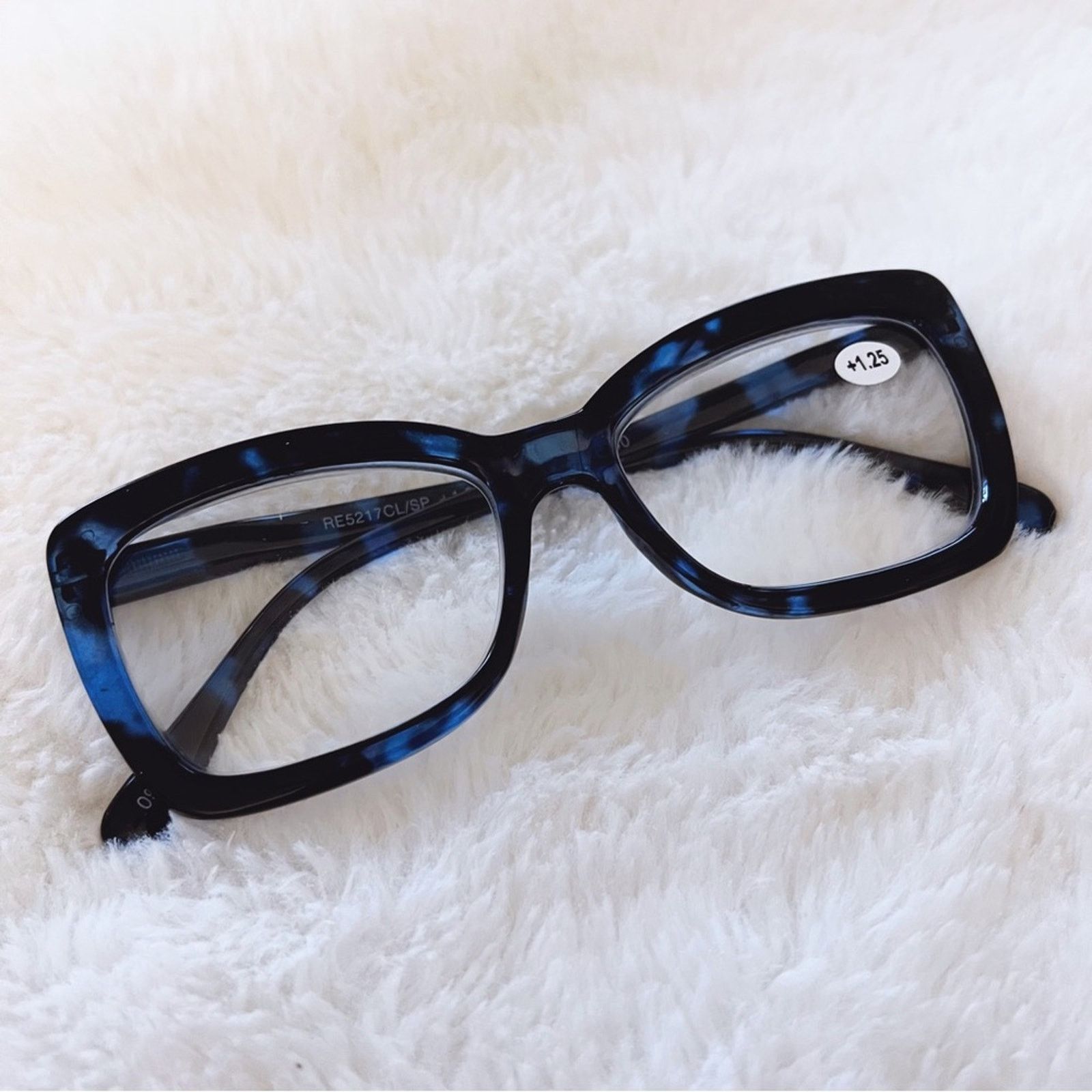 Other Leila Blue Cateye Oversized Reader Glasses Size ONE SIZE - 3 Thumbnail