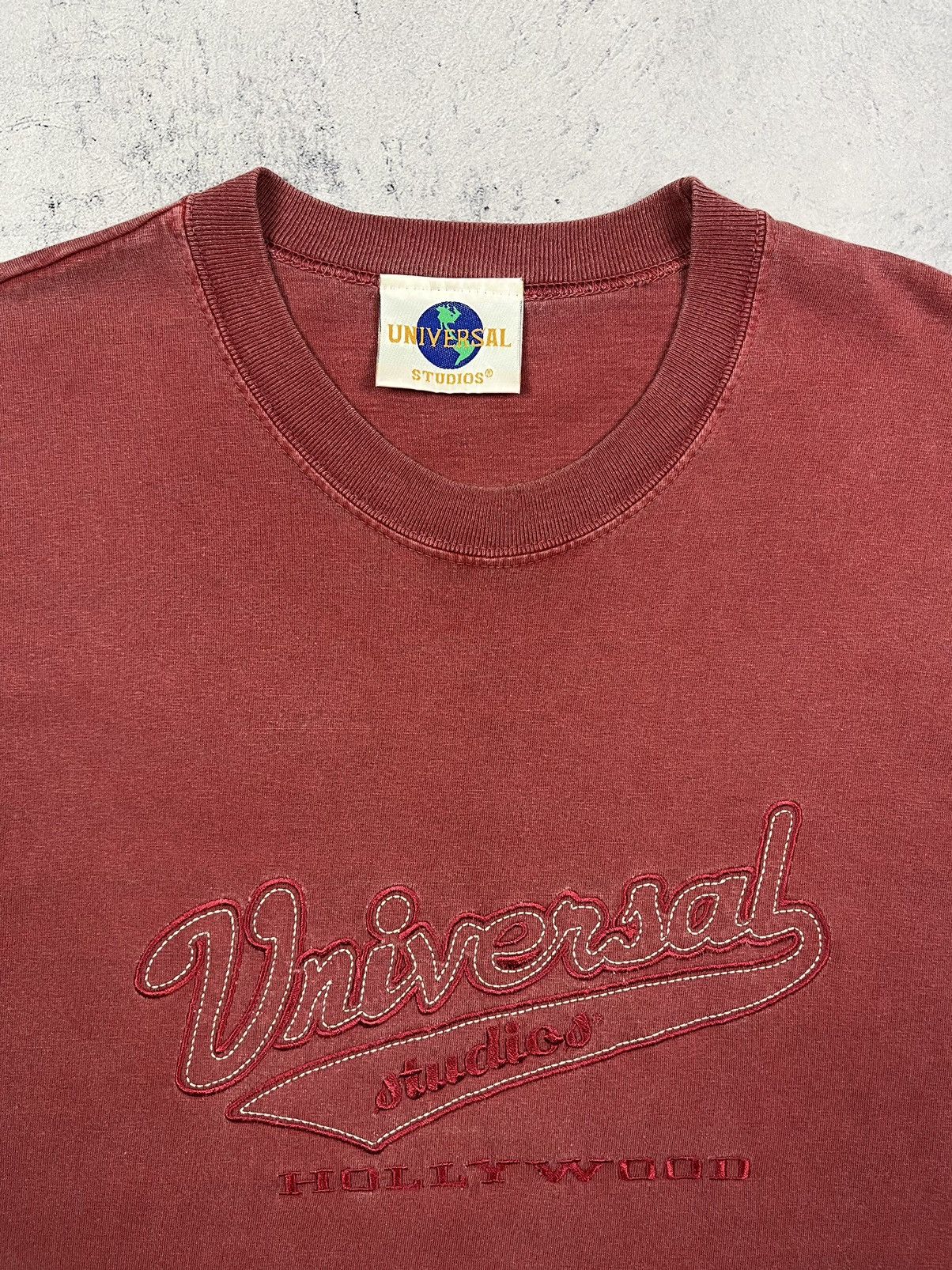 Universal Studios Vintage Universal Studios big logo movie T Shirt 90’s Size US M / EU 48-50 / 2 - 3 Thumbnail