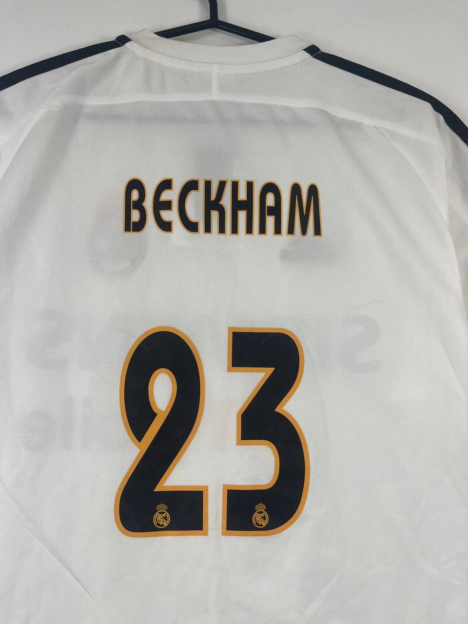 Adidas Real Madrid 2003 2004 Home Beckham #23 Adidas 021804 Size L Size US L / EU 52-54 / 3 - 7 Thumbnail
