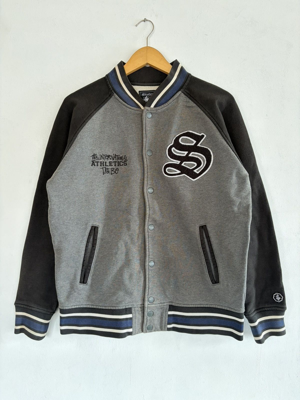 Stussy vintage stussy international tribe big logo S bomber jacket Size US M / EU 48-50 / 2 - 1 Thumbnail
