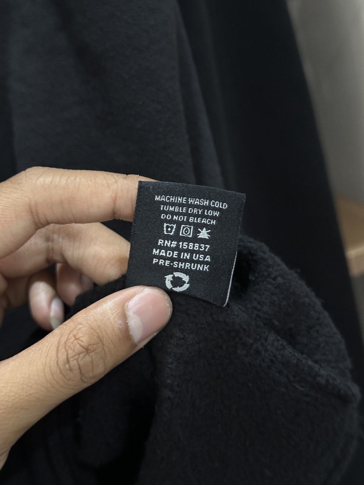 Japanese Brand Big Love Record Logo crewneck "Black" - L Size US L / EU 52-54 / 3 - 6 Thumbnail