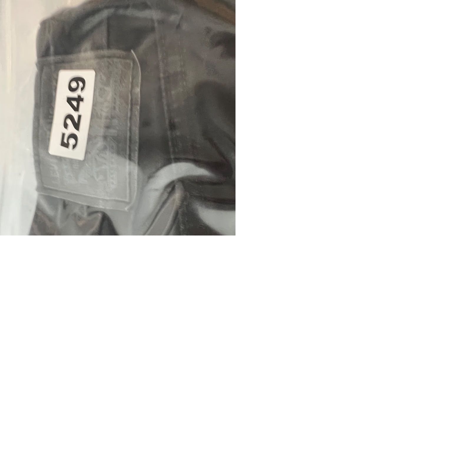 Levi's Levi's 726 Flare Jeans Womens Size 27 Black Denim Stretch High Rise 5-Pocket Denim Cotton Blend Regular Inseam 30in Dark Wash Leather/Logo Accent N/A Size 27" / US 4 / IT 40 - 9 Thumbnail