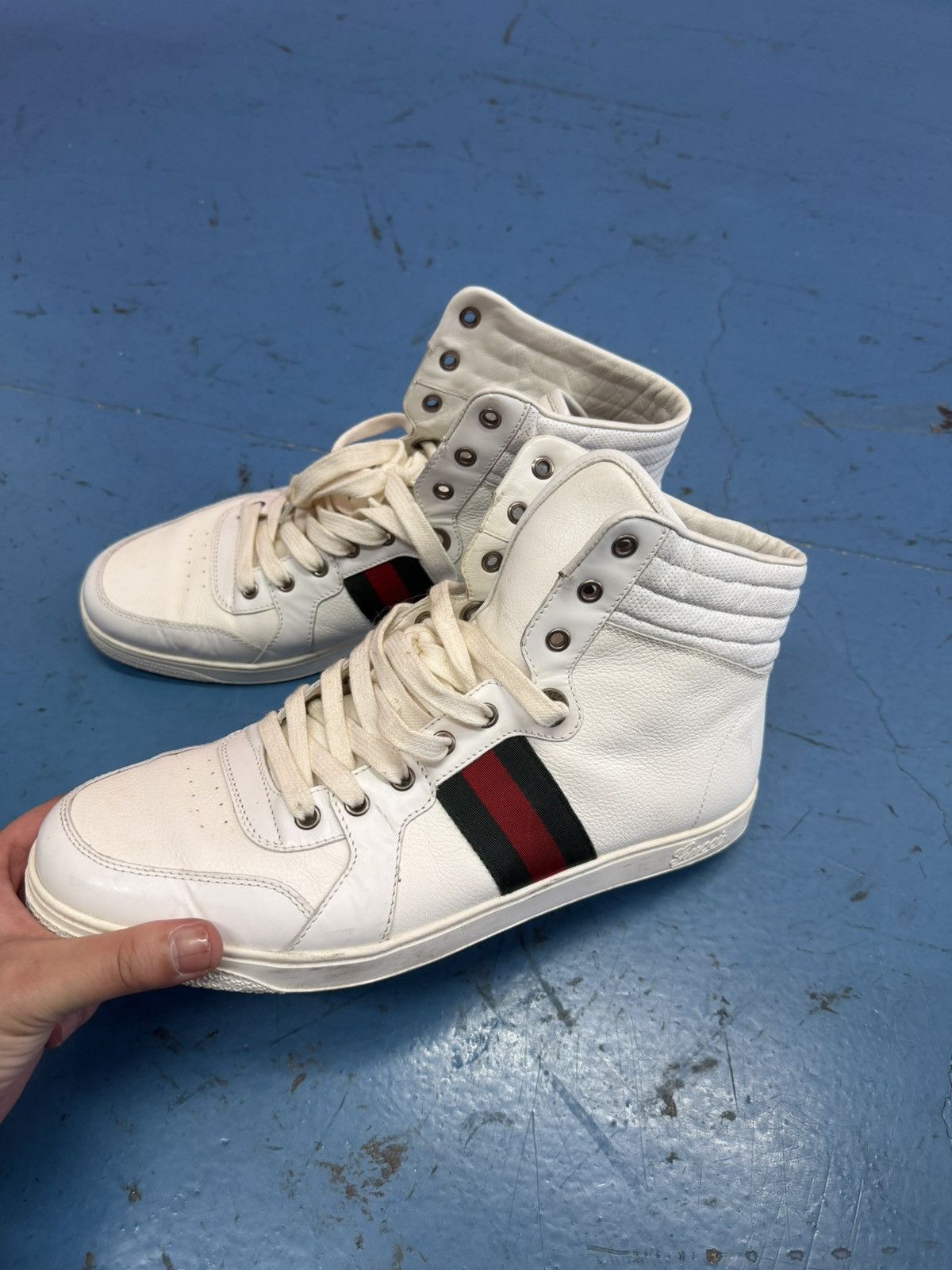 Gucci GUCCI WHITE HIGH TOP SNEAKERS Size US 10 / EU 43 - 2 Thumbnail