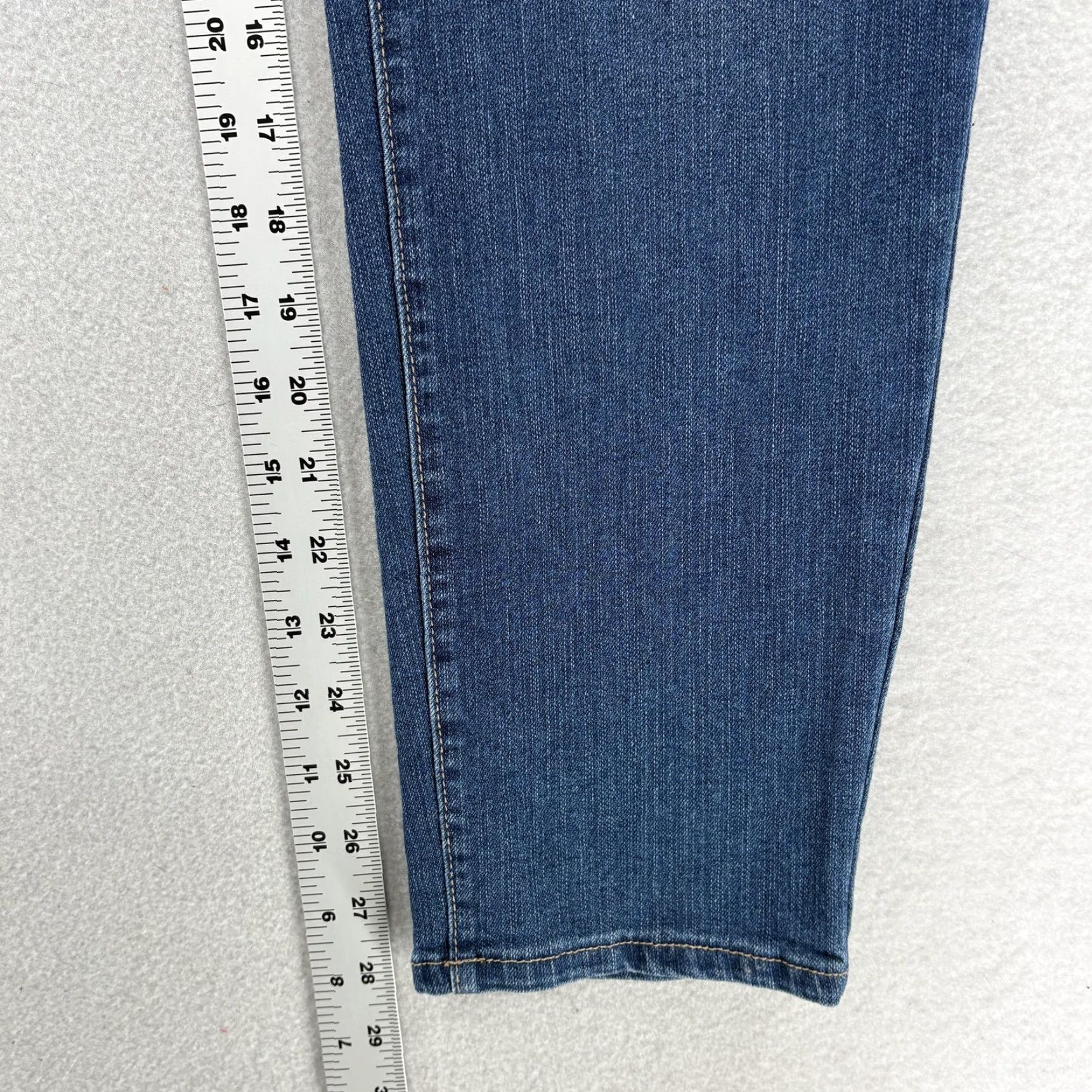 Vintage D. Jeans Recycled Denim Skinny Jeans Womens 16 Blue High Waist Button Fly NWT Jeans Womens 16 Blue High Waist Button Fly NWT Size 38" / US 16 / IT 52 - 7 Thumbnail