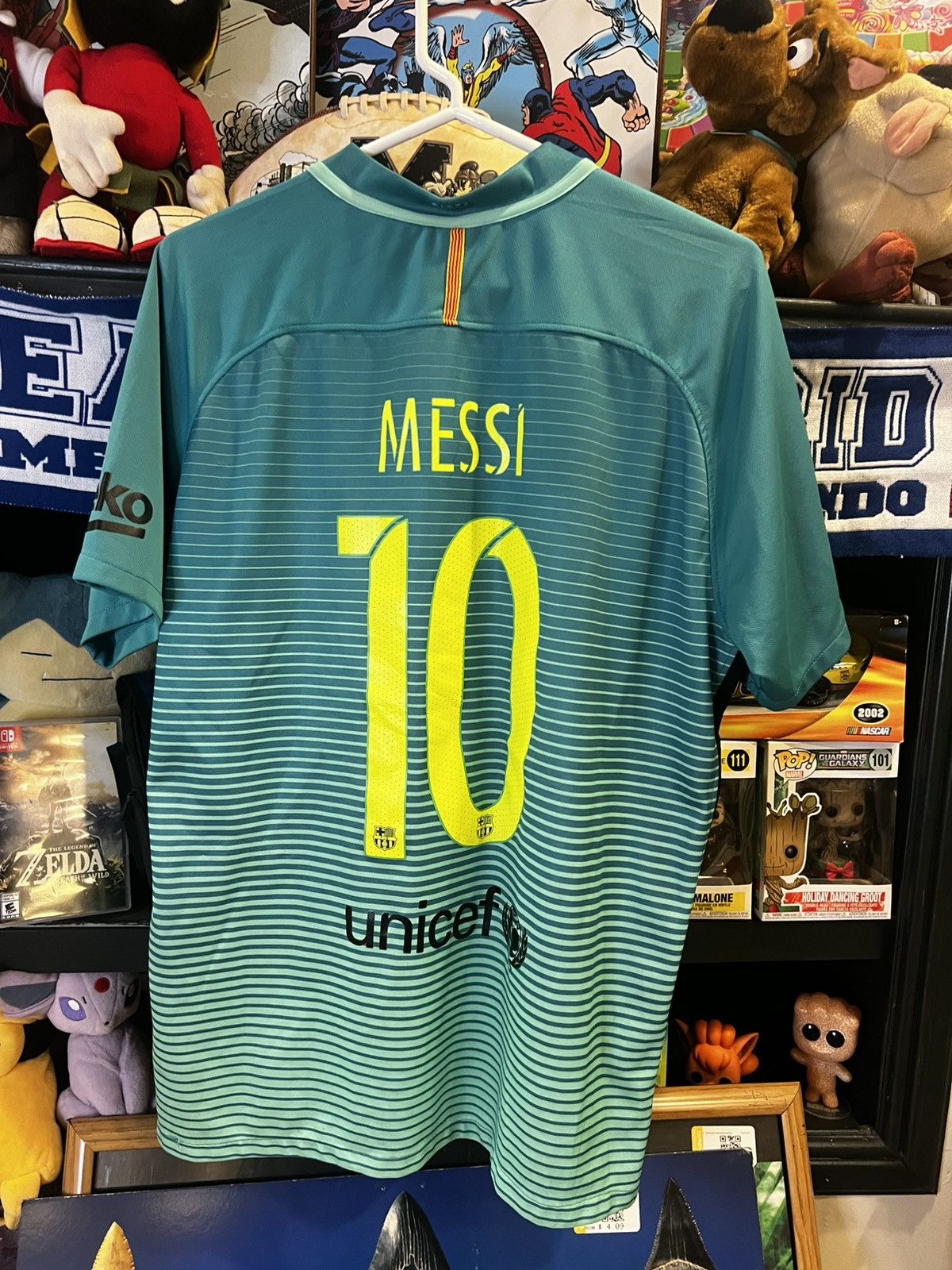 Nike Nike FC Barcelona 2016-2017 3rd Soccer Jersey Size US L / EU 52-54 / 3 - 5 Thumbnail