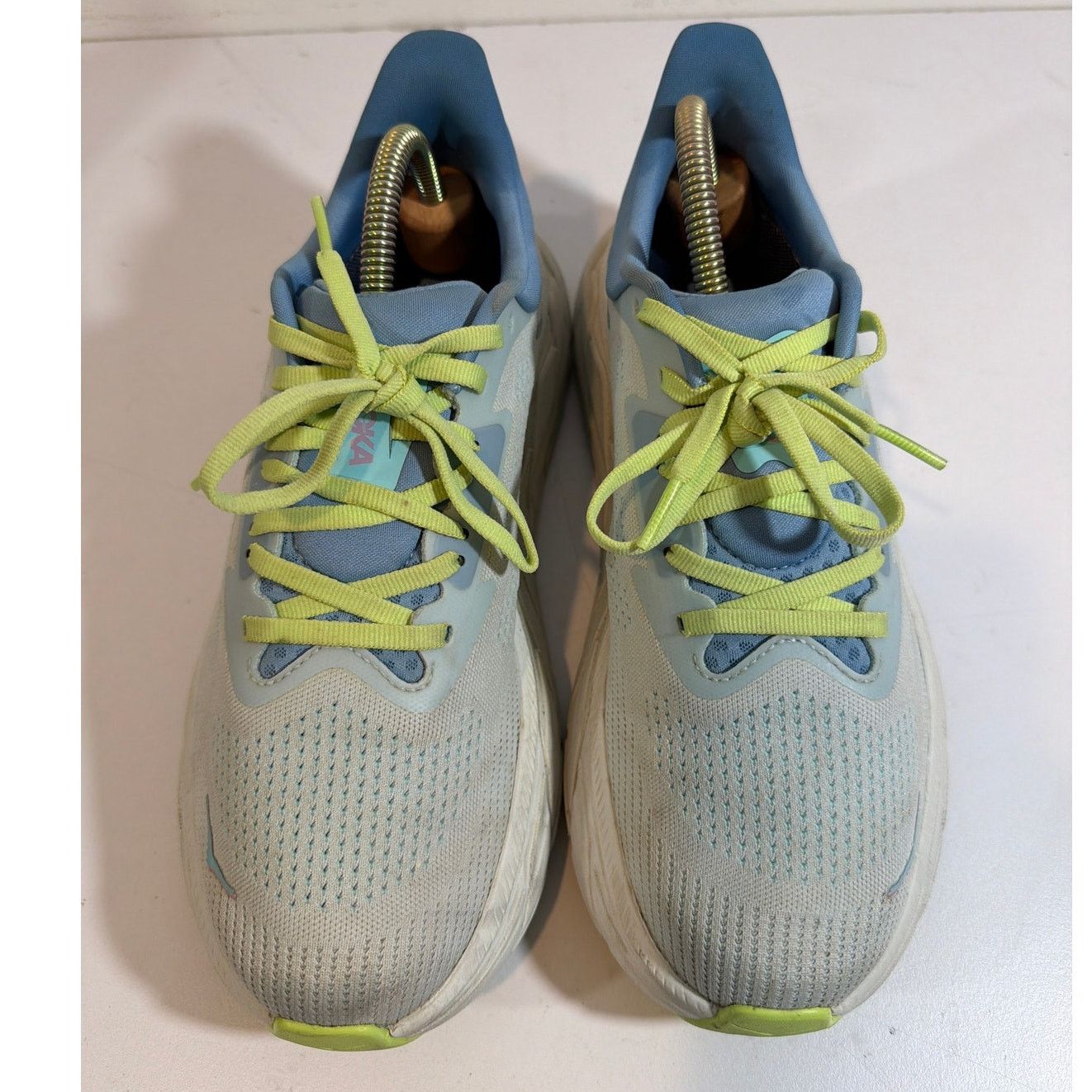 Hoka Womens Size 9B One One Arahi 7 ~1147890 Light Blue