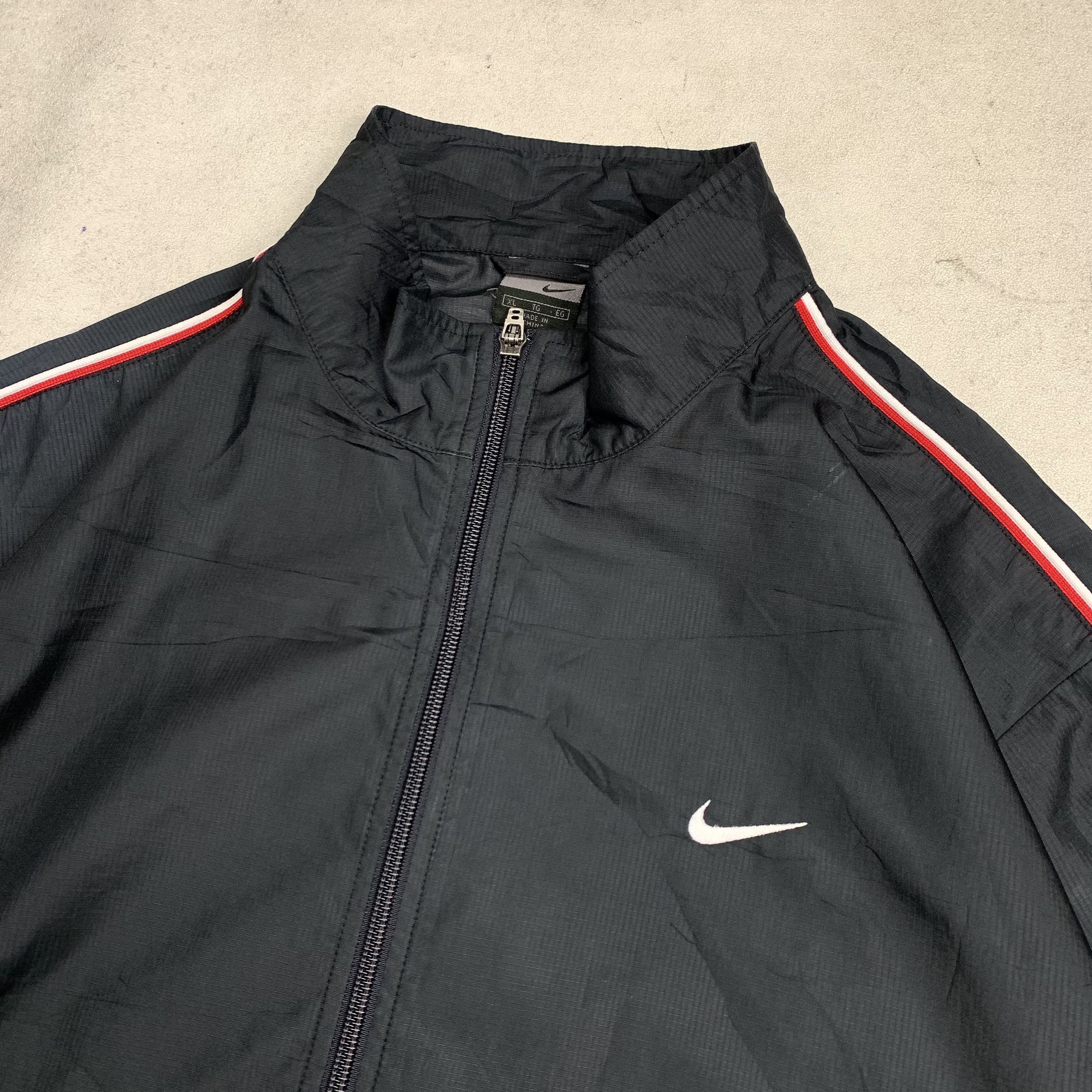 Nike Vintage Nike Y2K Windbreaker Jacket Size US XL / EU 56 / 4 - 3 Thumbnail