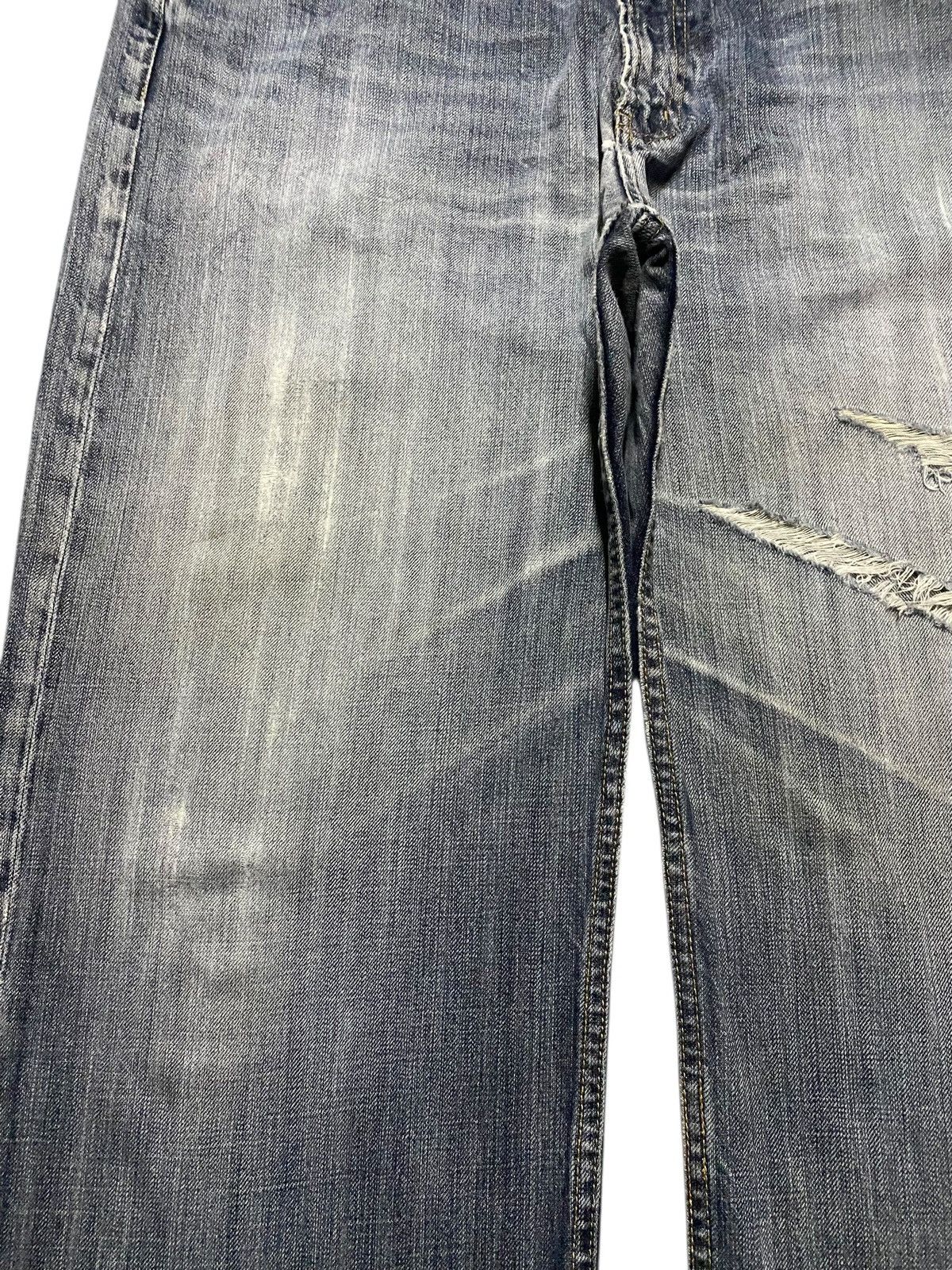 Japanese Brand Vintage Japanese Brand Stone Wash Distressed Baggy Jeans Size US 37 - 7 Thumbnail