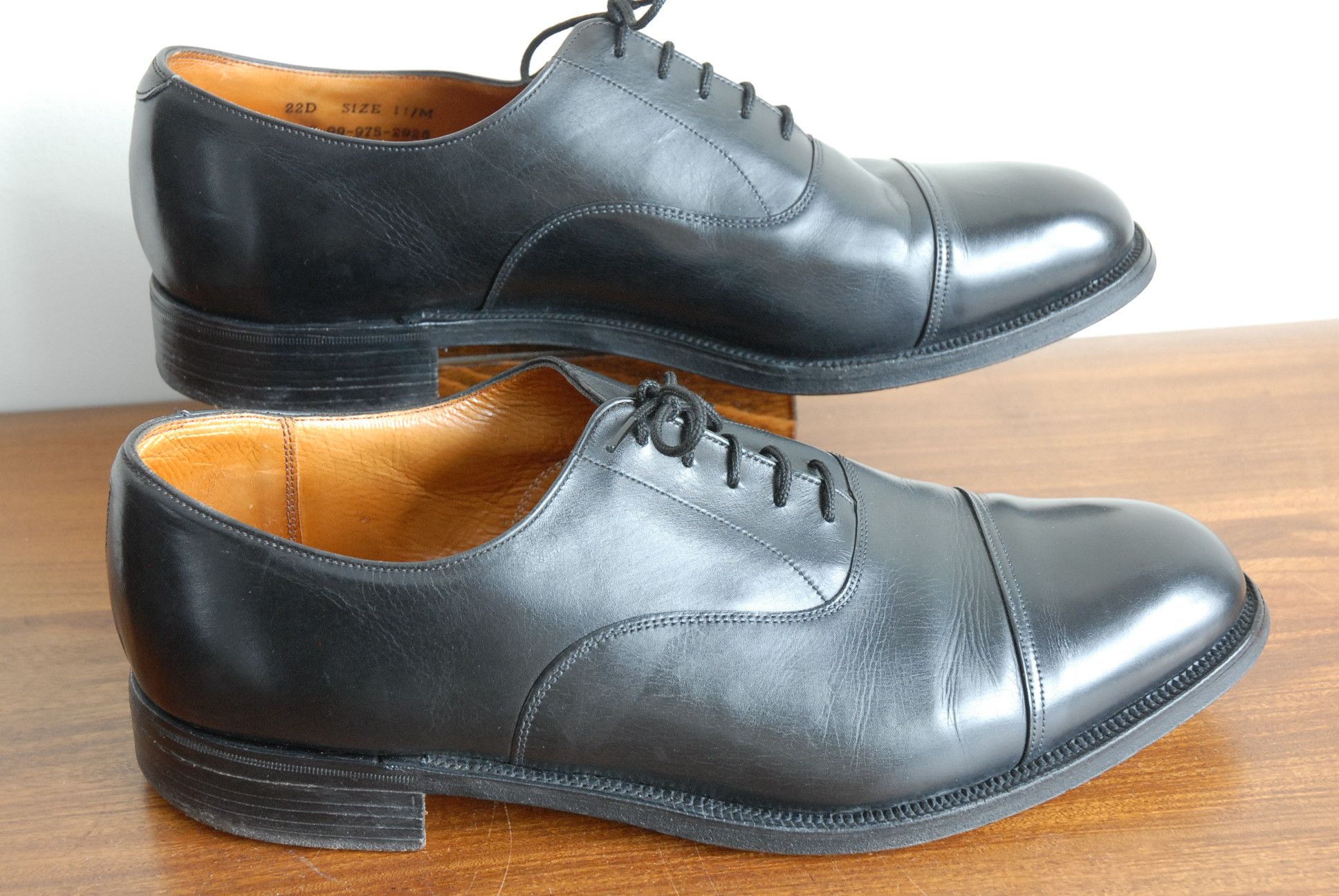 Sanders Cap toe Oxford dress shoe, England, Goodyear Welted Size US 12 / EU 45 - 4 Thumbnail