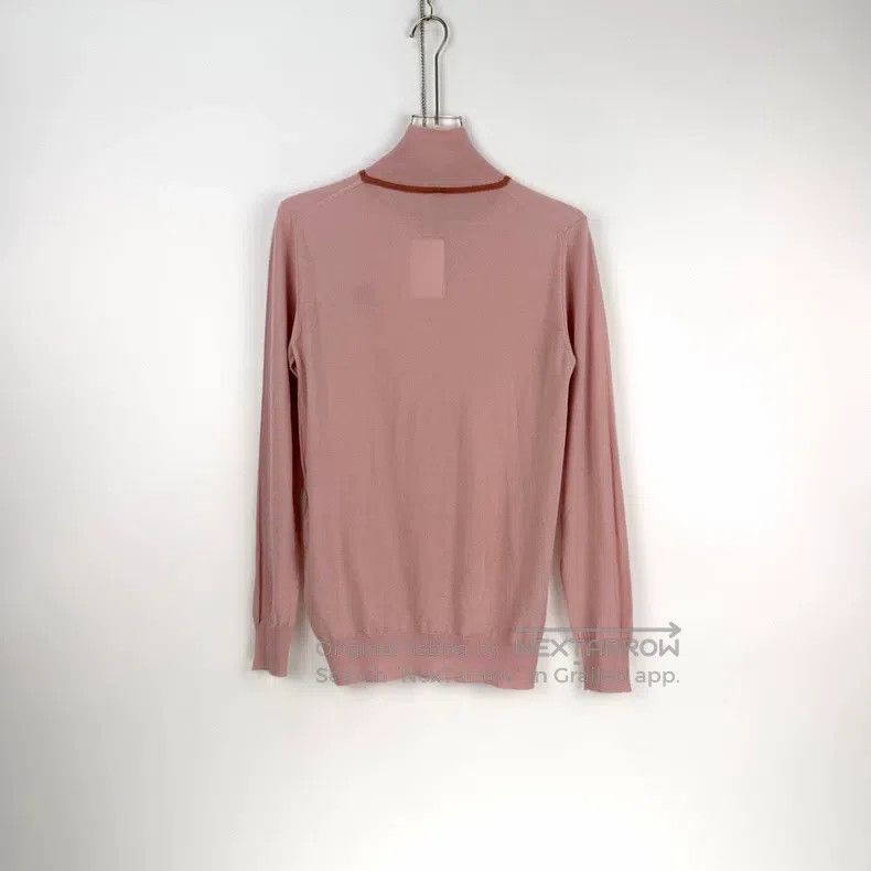 Loewe Loewe Pink embroidered logo cashmere crewneck sweater Size M / US 6-8 / IT 42-44 - 4 Thumbnail