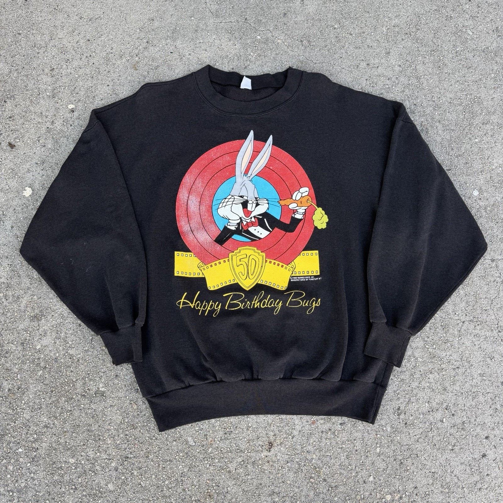Vintage × Warner Bros Vintage 80s Warner Bros Happy Birthday Bugs Bunny Sweatshirt Size US XL / EU 56 / 4 - 2 Thumbnail