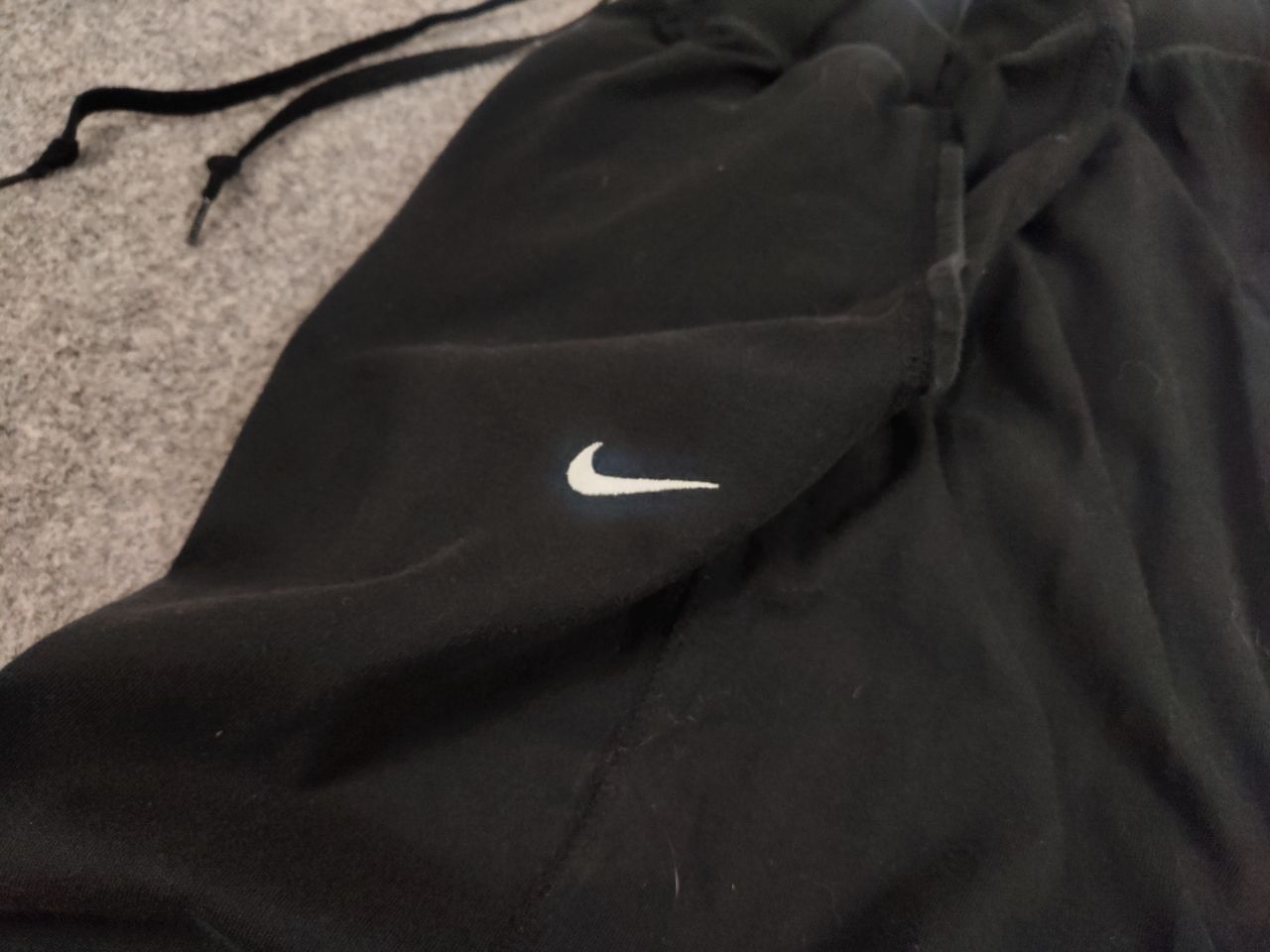 Nike Vintage Nike Swoosh Blank Cotton Baggy Track Pants Y2K Style Size US 32 / EU 48 - 11 Thumbnail