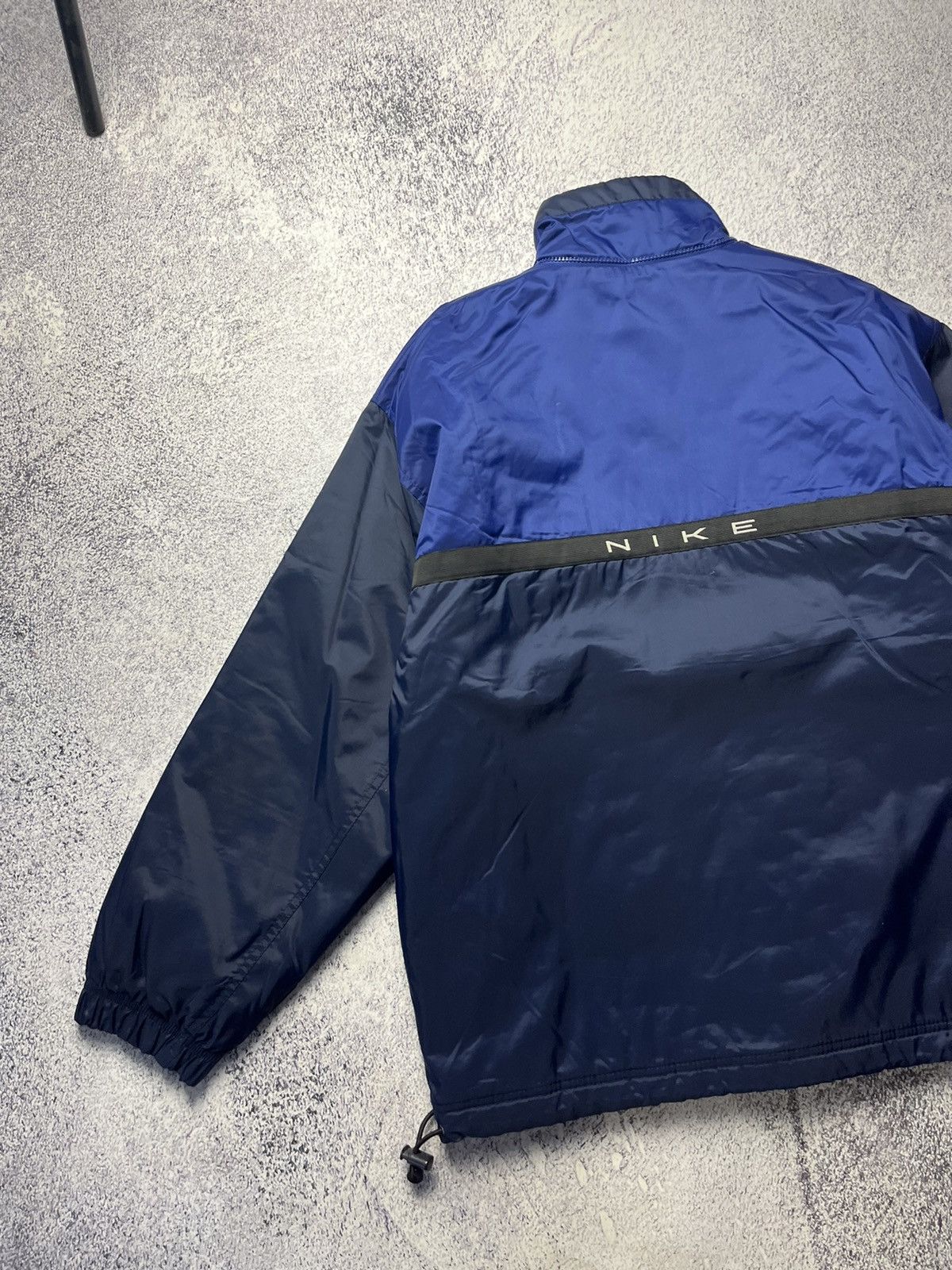 Nike Nike Vintage Nylon Mini Swoosh Logo Light Jacket Size US S / EU 44-46 / 1 - 23 Thumbnail
