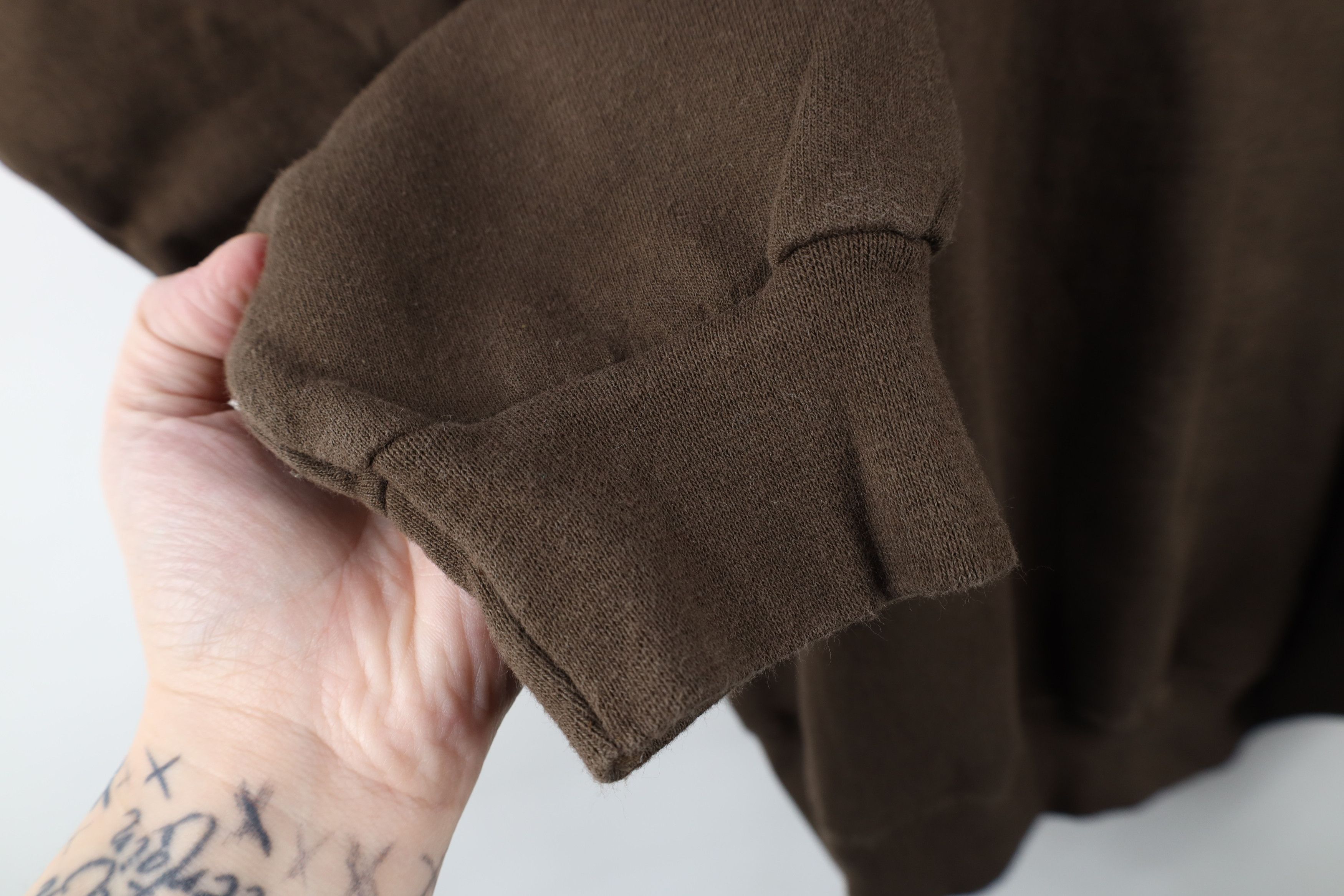 Vintage Vintage 90s Streetwear Faded Blank Crewneck Sweatshirt Brown Size US L / EU 52-54 / 3 - 5 Thumbnail