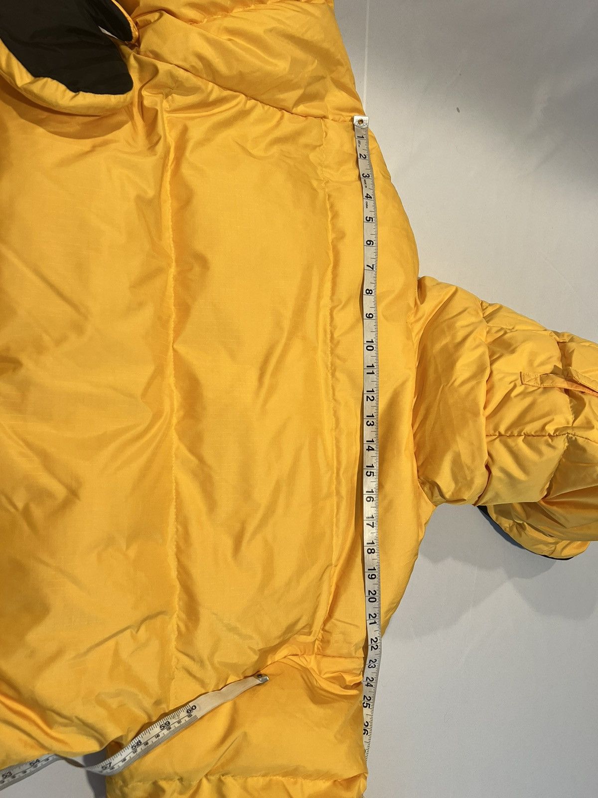 Burberry Burberry men’s detachable gloves ski jacket. 50/M. $1890 Size US M / EU 48-50 / 2 - 6 Thumbnail