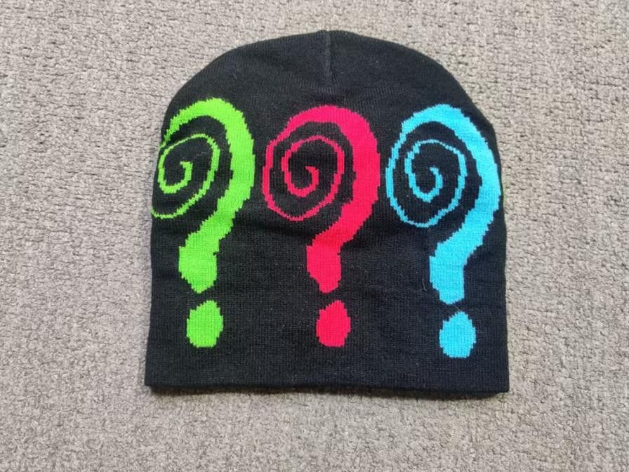 Cartoon Network Question Mark Graphic Scull Cap No Cuff Beanie Hat Black Size ONE SIZE - 1 Thumbnail
