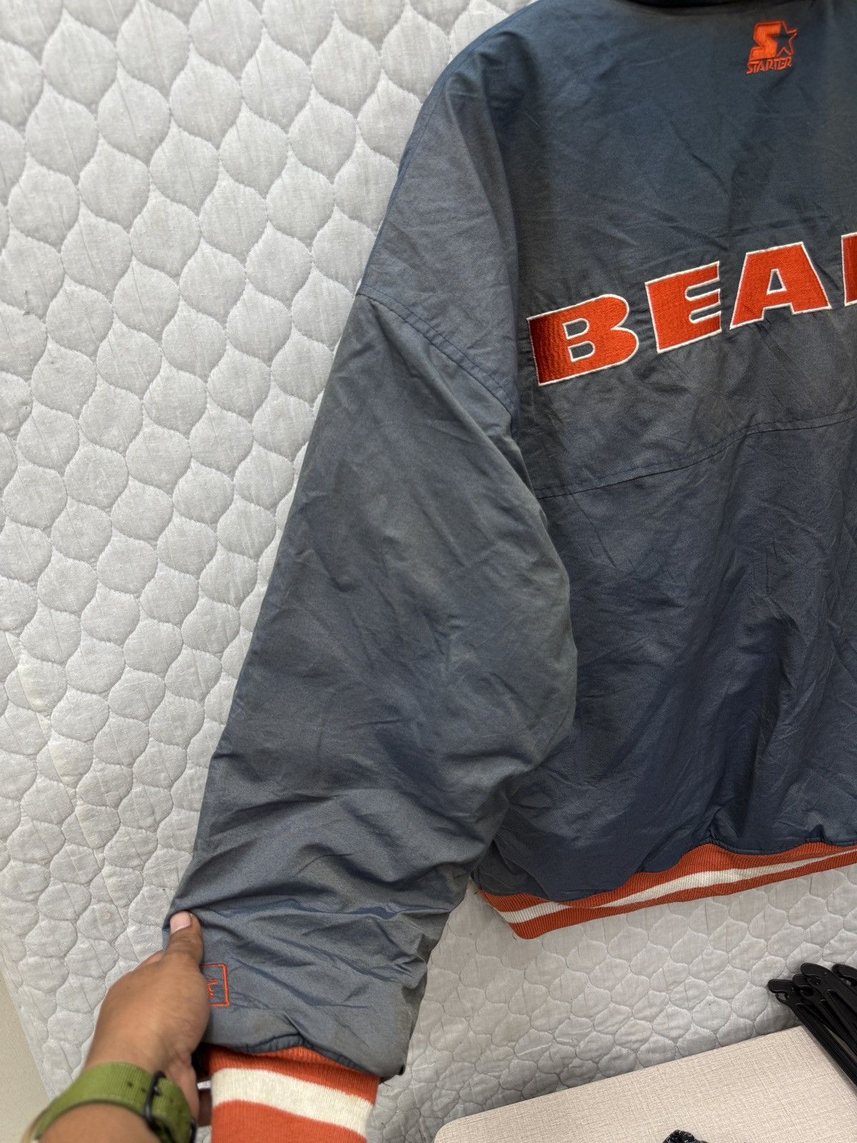 Starter 💥💥🔥STEALS VTG NFL STARTER BEARS SUNFADED JACKET Size US L / EU 52-54 / 3 - 18 Thumbnail