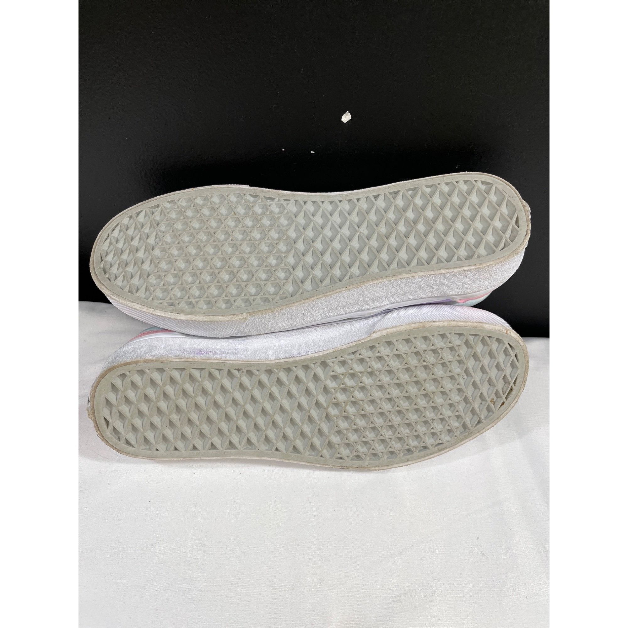 Vans Vans Unisex Pink Hand Drawn Slip-on Sneakers Size M7 & W8.5 Size US 8.5 / IT 38.5 - 5 Thumbnail