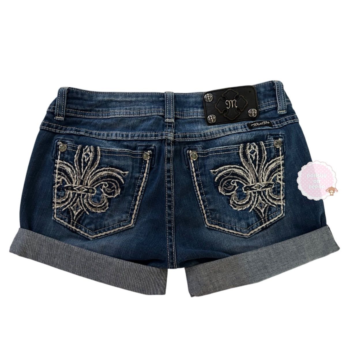 Miss Me 2000s vintage Miss Me shorts Fleur de Lis Size 28" / US 6 / IT 42 - 1 Thumbnail