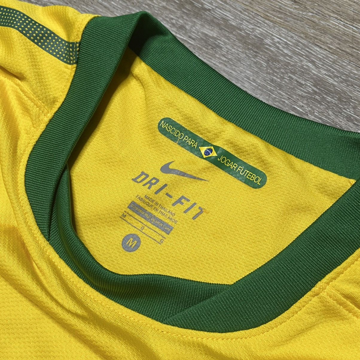 Nike 2010/11 nike brazil soccer jersey Size US M / EU 48-50 / 2 - 6 Thumbnail