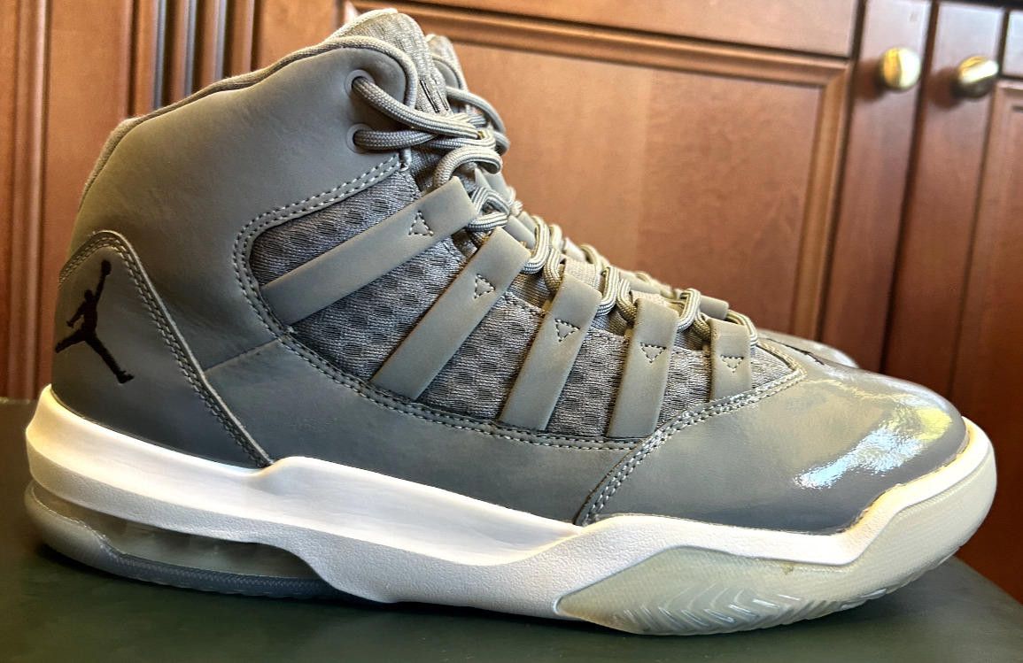 Jordan max aura 42 outlet