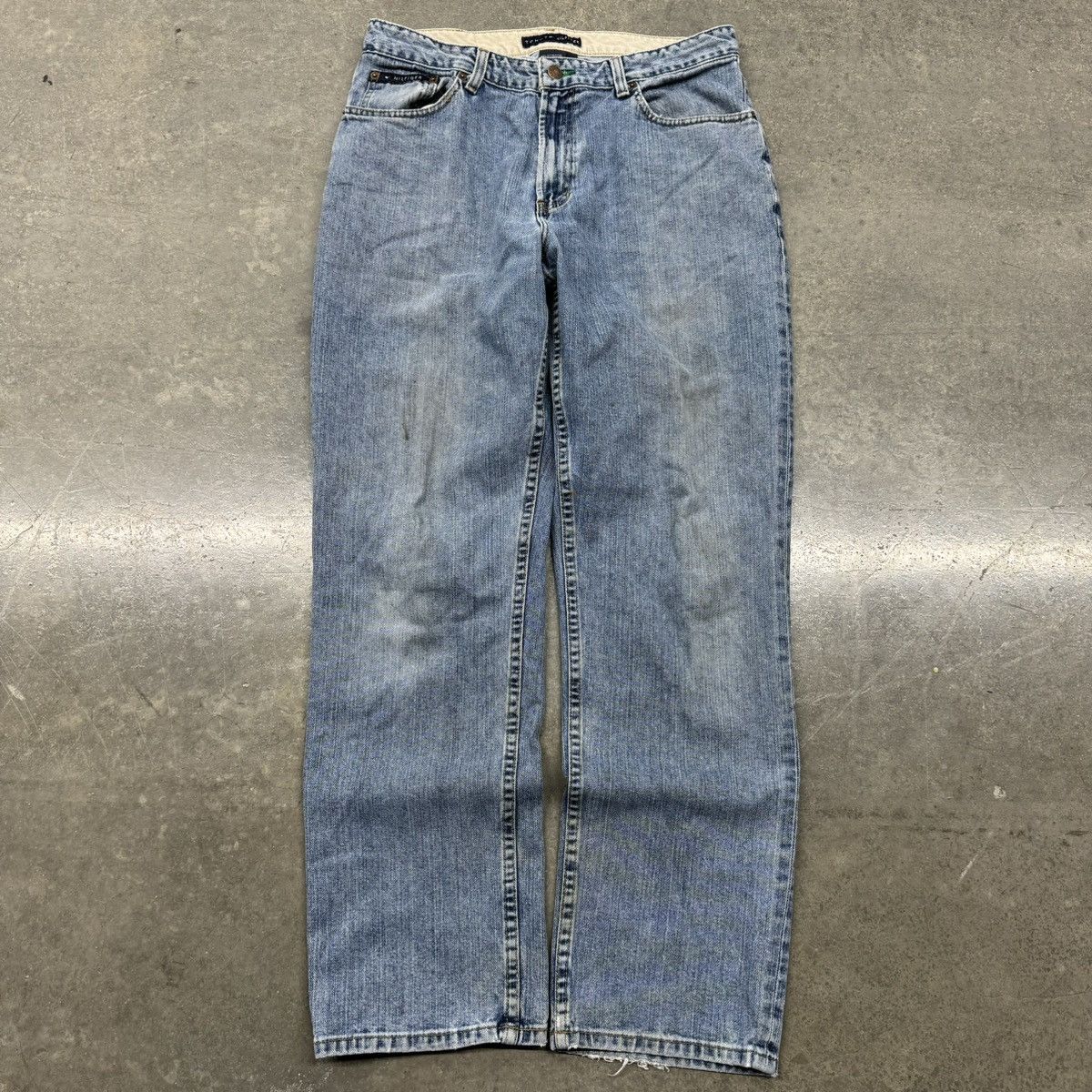 Vintage Y2K TOMMY HILFIGER BAGGY SKATER JEANS | Grailed