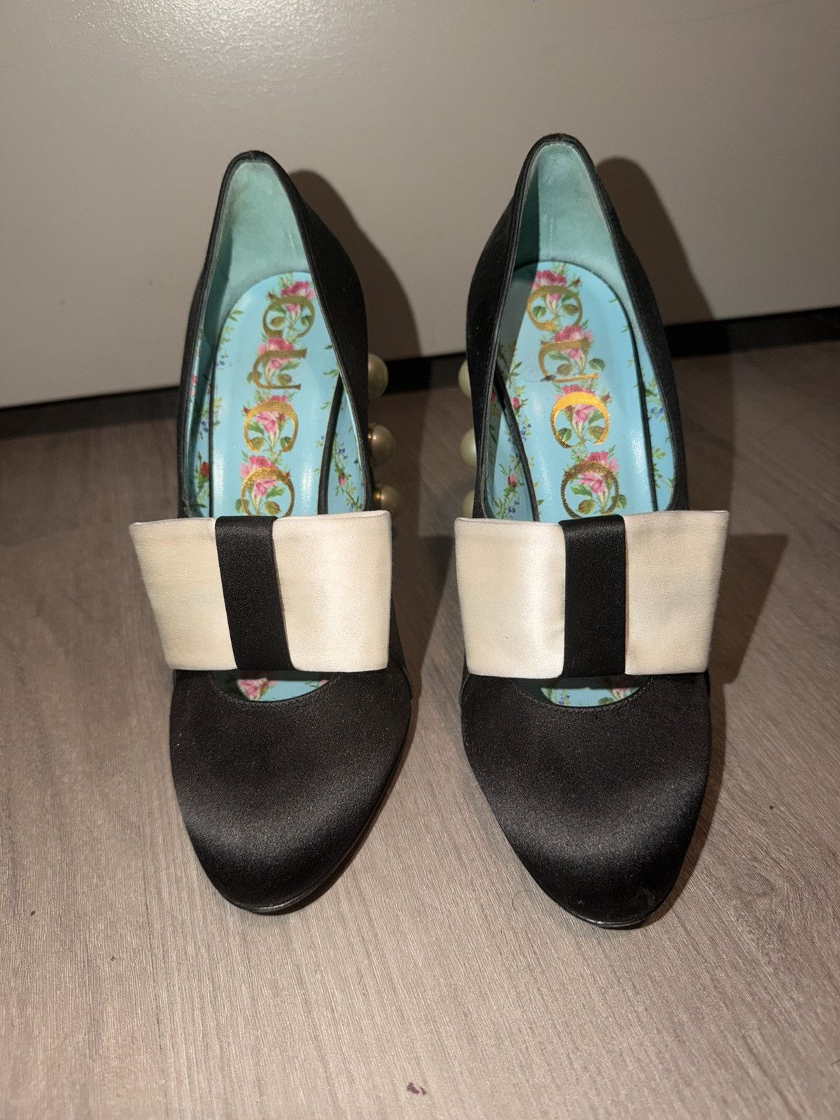 Gucci Gucci pearl spike heel Size US 6 / IT 36 - 2 Thumbnail