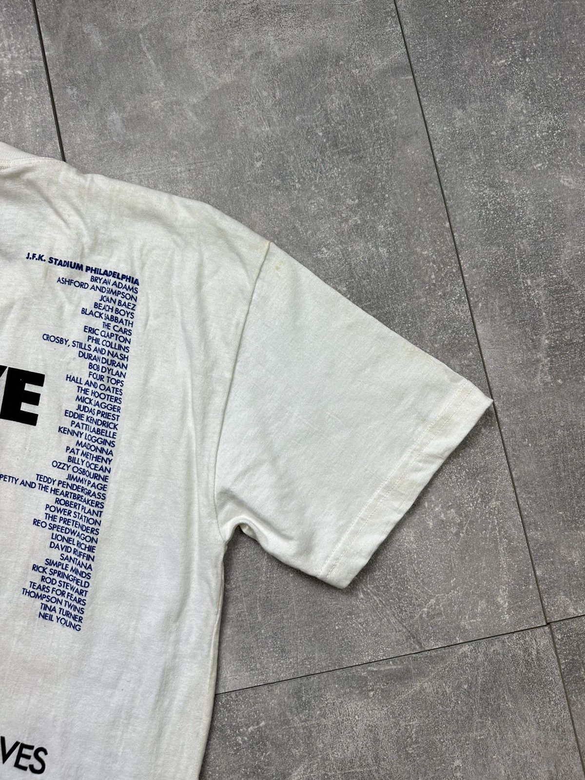 Other Live Air The Global Jukebox 1985 Vintage Rare Band Tee Size US L / EU 52-54 / 3 - 15 Thumbnail