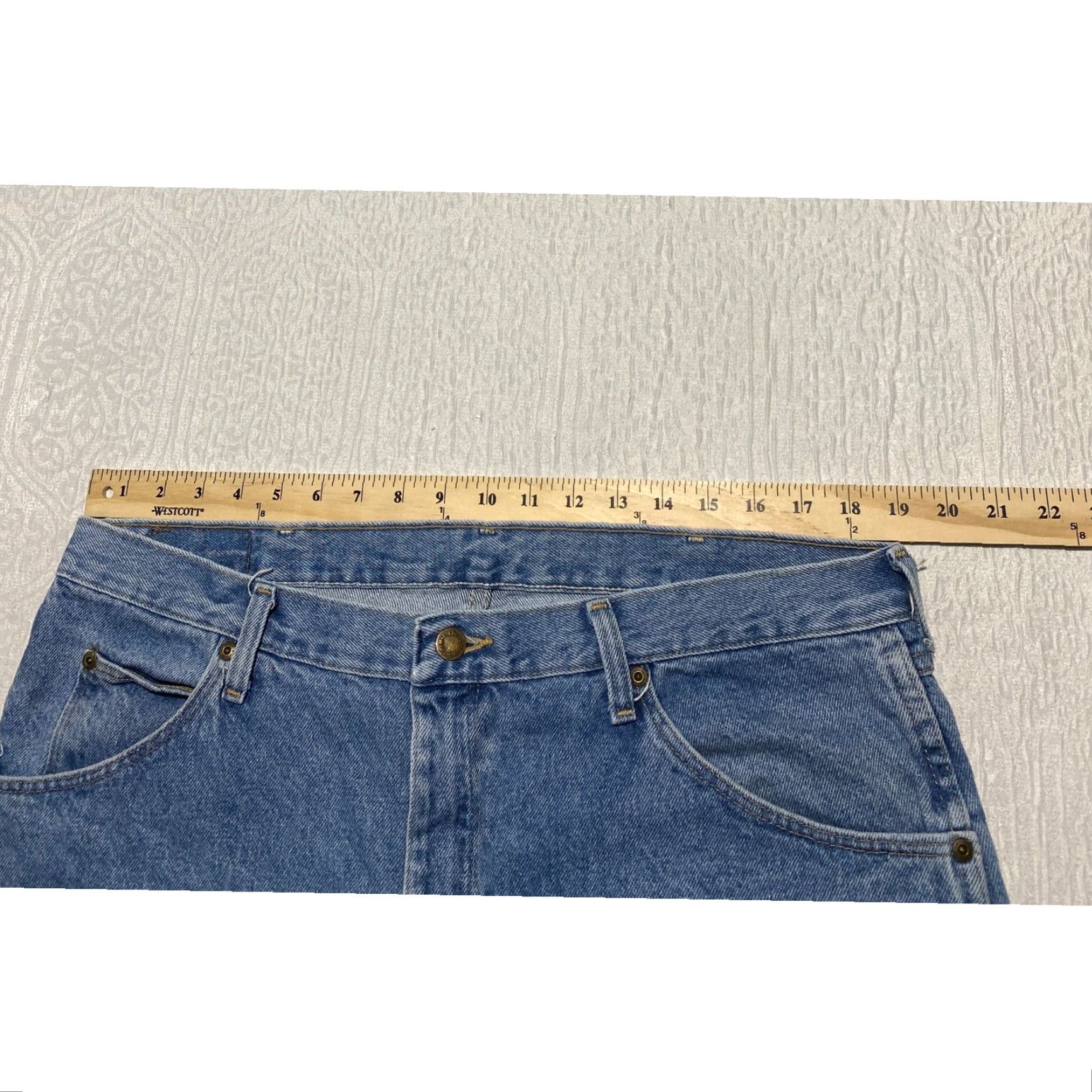 Wrangler Wrangler Jeans 38x32 Medium Wash 5-Pocket Straight Leg Regular Fit Mens Denim Blue 965TPSL Size US 38 / EU 54 - 4 Thumbnail