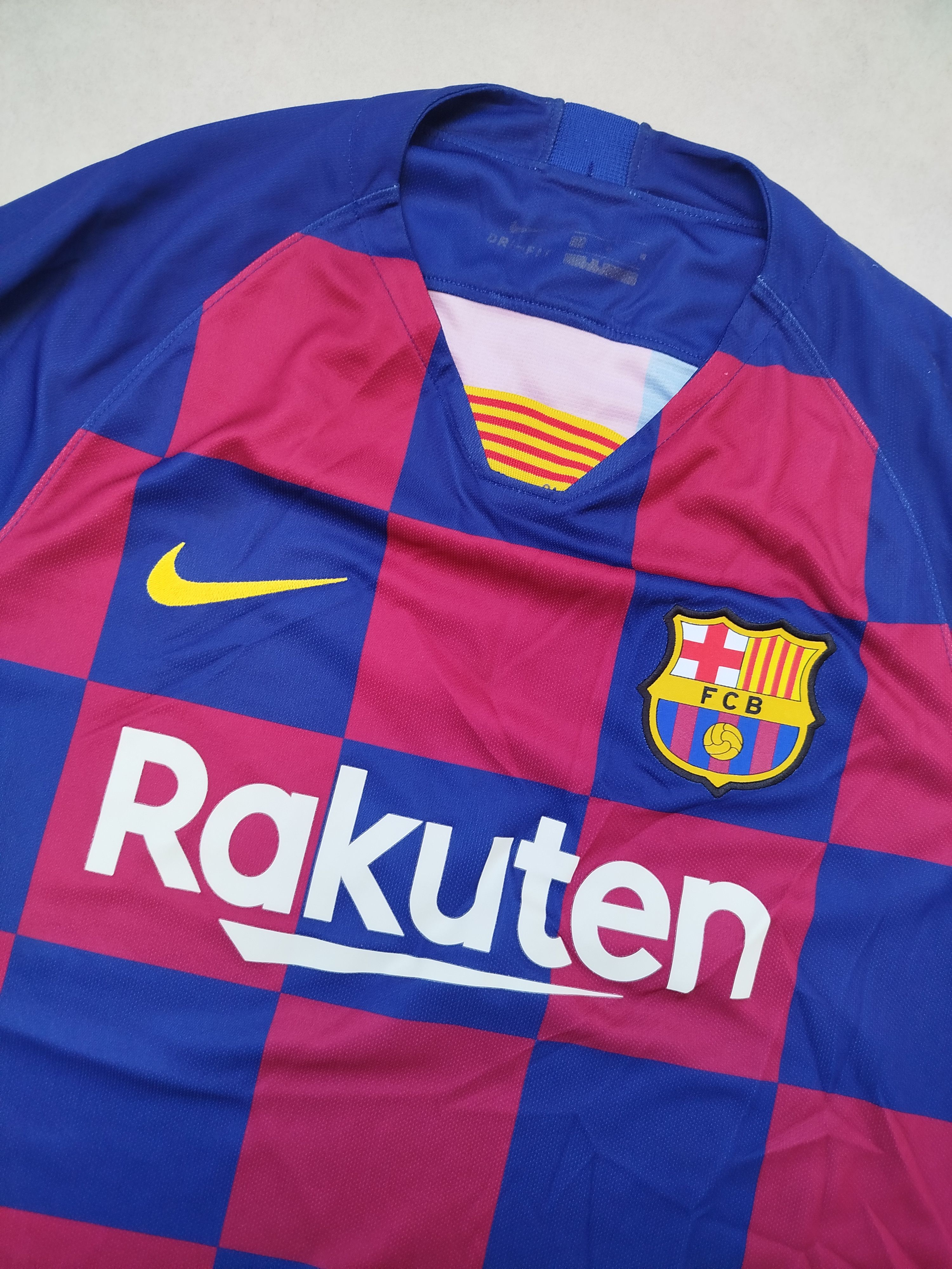 Nike NIKE BARCELONA 2019 home soccer jersey size M Size US M / EU 48-50 / 2 - 3 Thumbnail