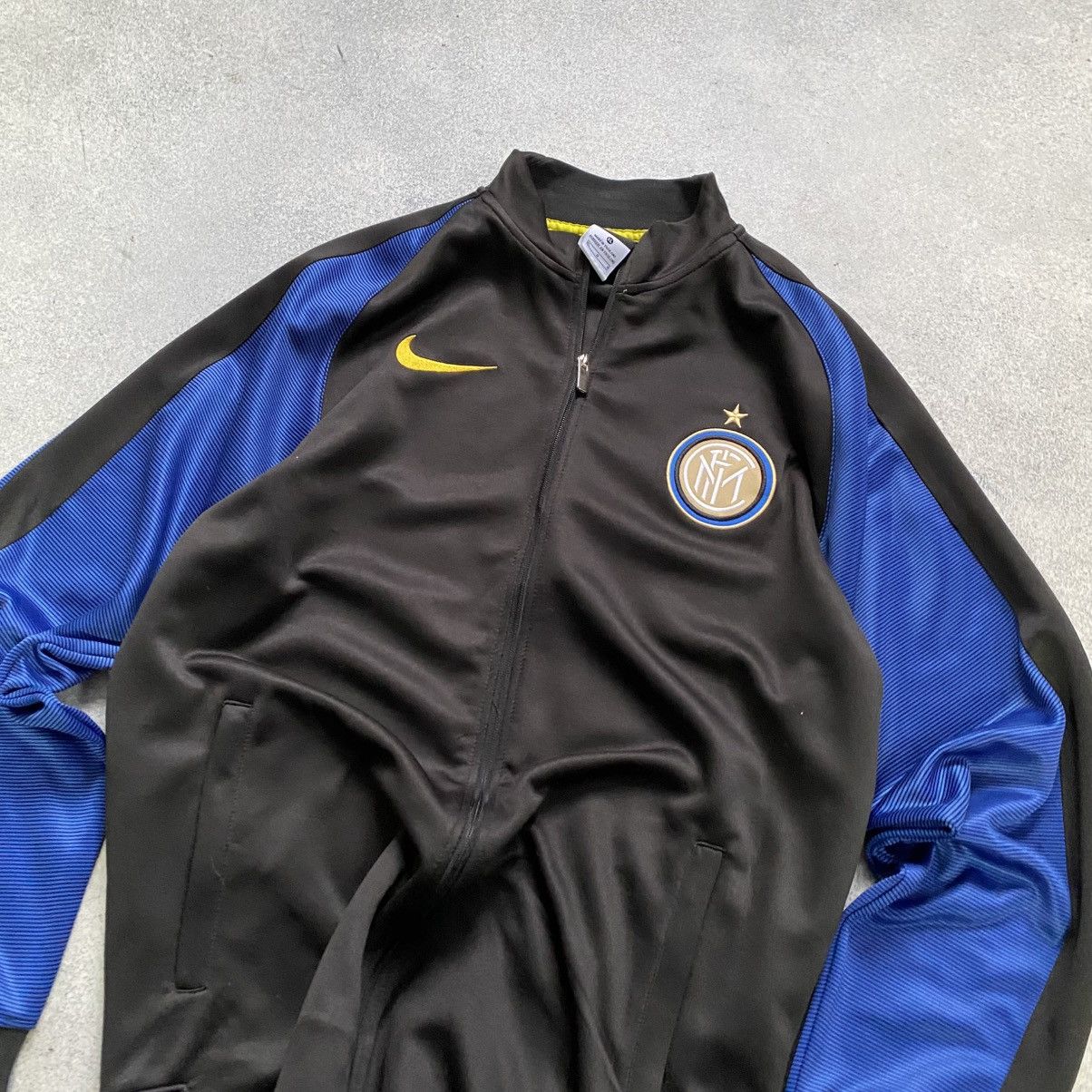 Nike Nike zip up Jacket Inter Milan Vintage Blokecore Rare Hype S Size US XL / EU 56 / 4 - 2 Thumbnail
