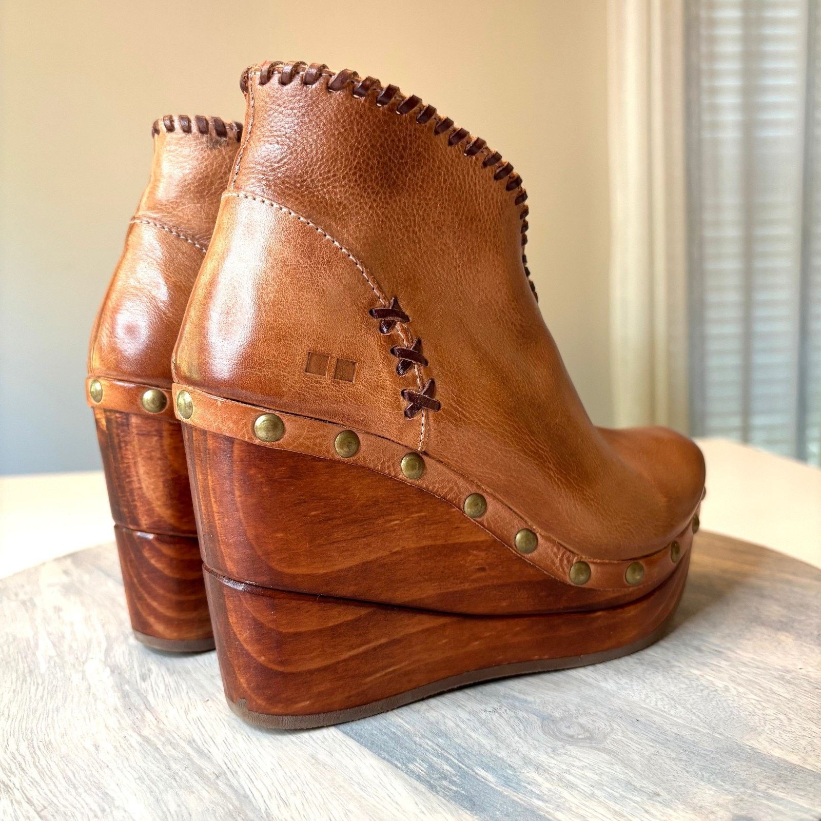 Bed Stu Bed Stu Marina Rustic Leather Wood Wedge Boot Bootie US 7 Size US 7 / IT 37 - 4 Thumbnail