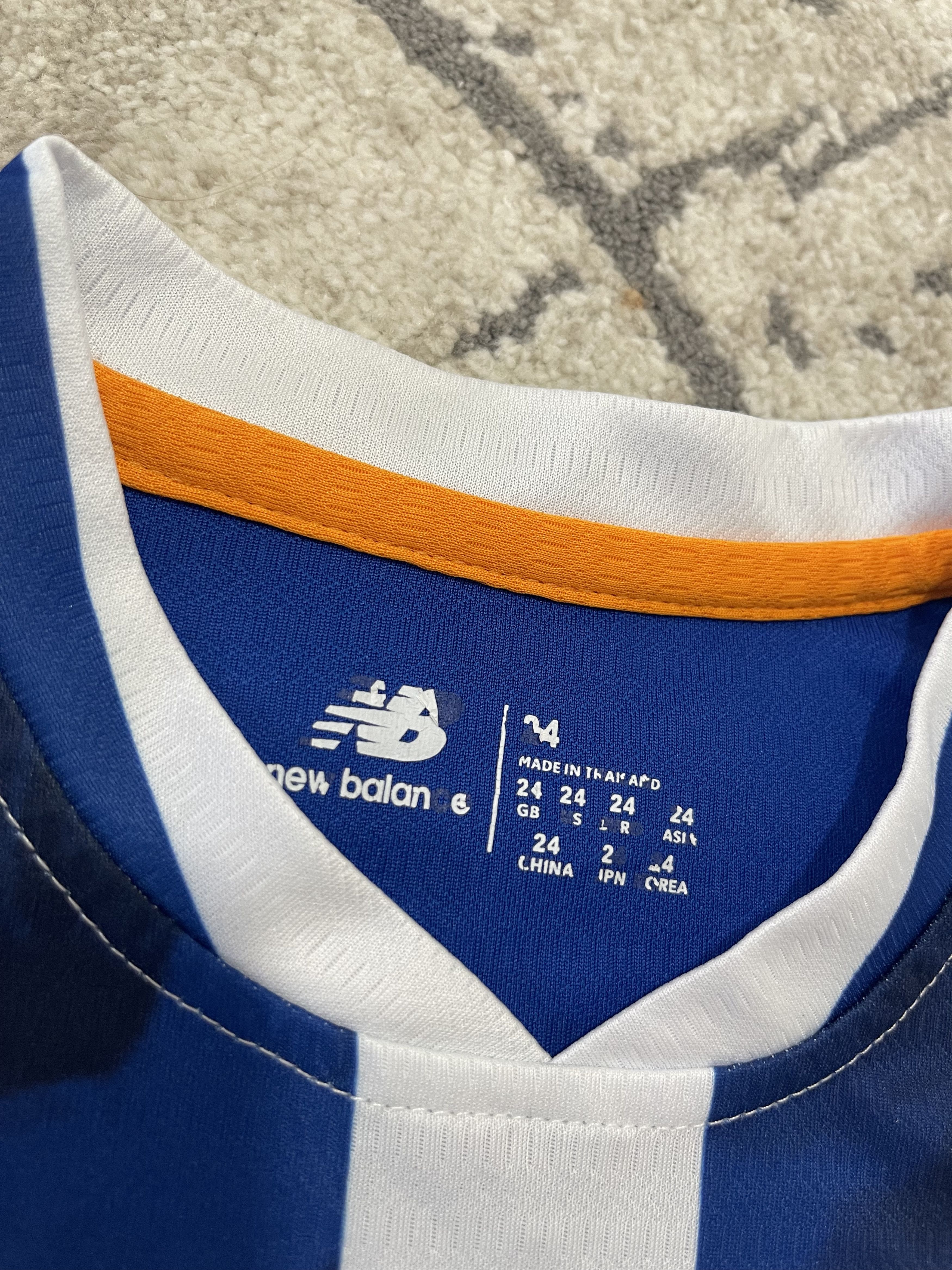New Balance FC Porto Home Jersey 2024–25 – Youth Size 9–10 Size US XXS / EU 40 - 9 Thumbnail