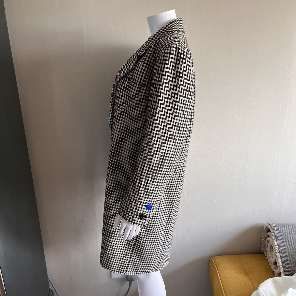 Yves Saint Laurent Yves Saint Laurent Vintage Houndstooth Over Coat Size M / US 6-8 / IT 42-44 - 9 Thumbnail