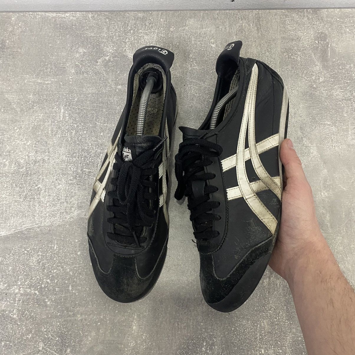 Asics Asics Onitsuka Tiger Leather Sneakers Mexico 66 Size US 9 / EU 42 - 3 Thumbnail