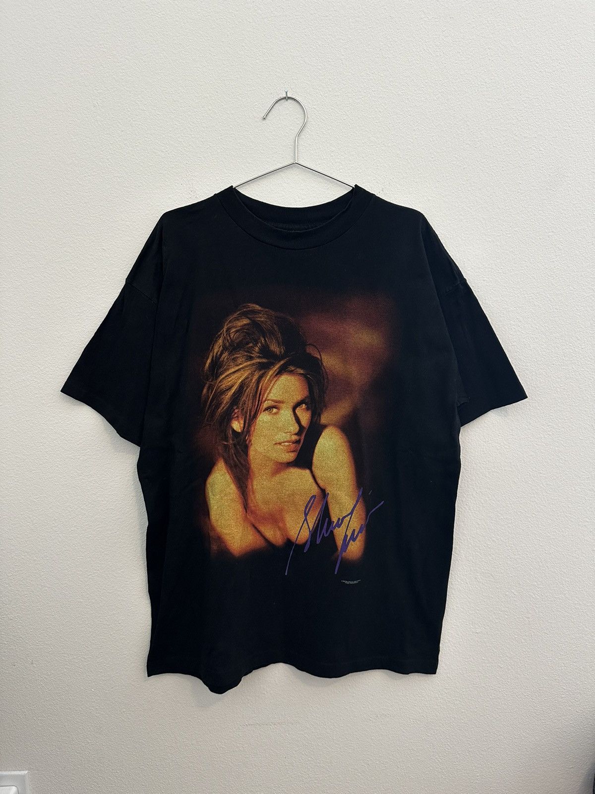 Band Tees × Vintage Vintage 90s Shania Twain Single Stitch T-Shirt Size US XL / EU 56 / 4 - 1 Thumbnail
