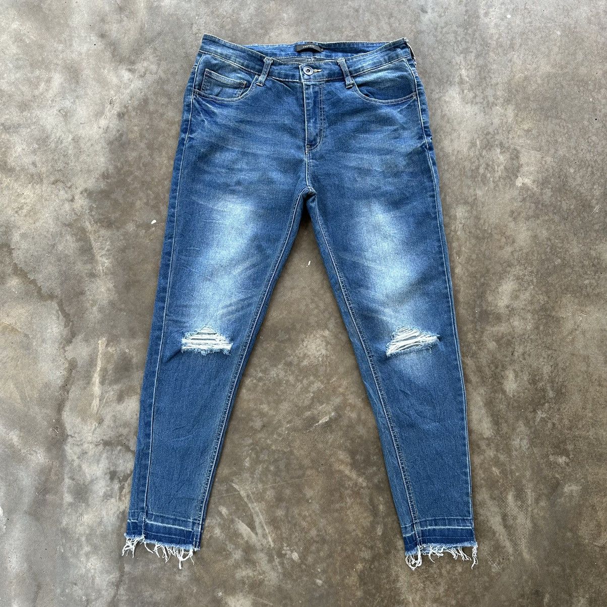 Japanese Brand Vintage Roshell Distressed Slim Fit Faded Denim Jean Pant Size US 32 / EU 48 - 1 Thumbnail