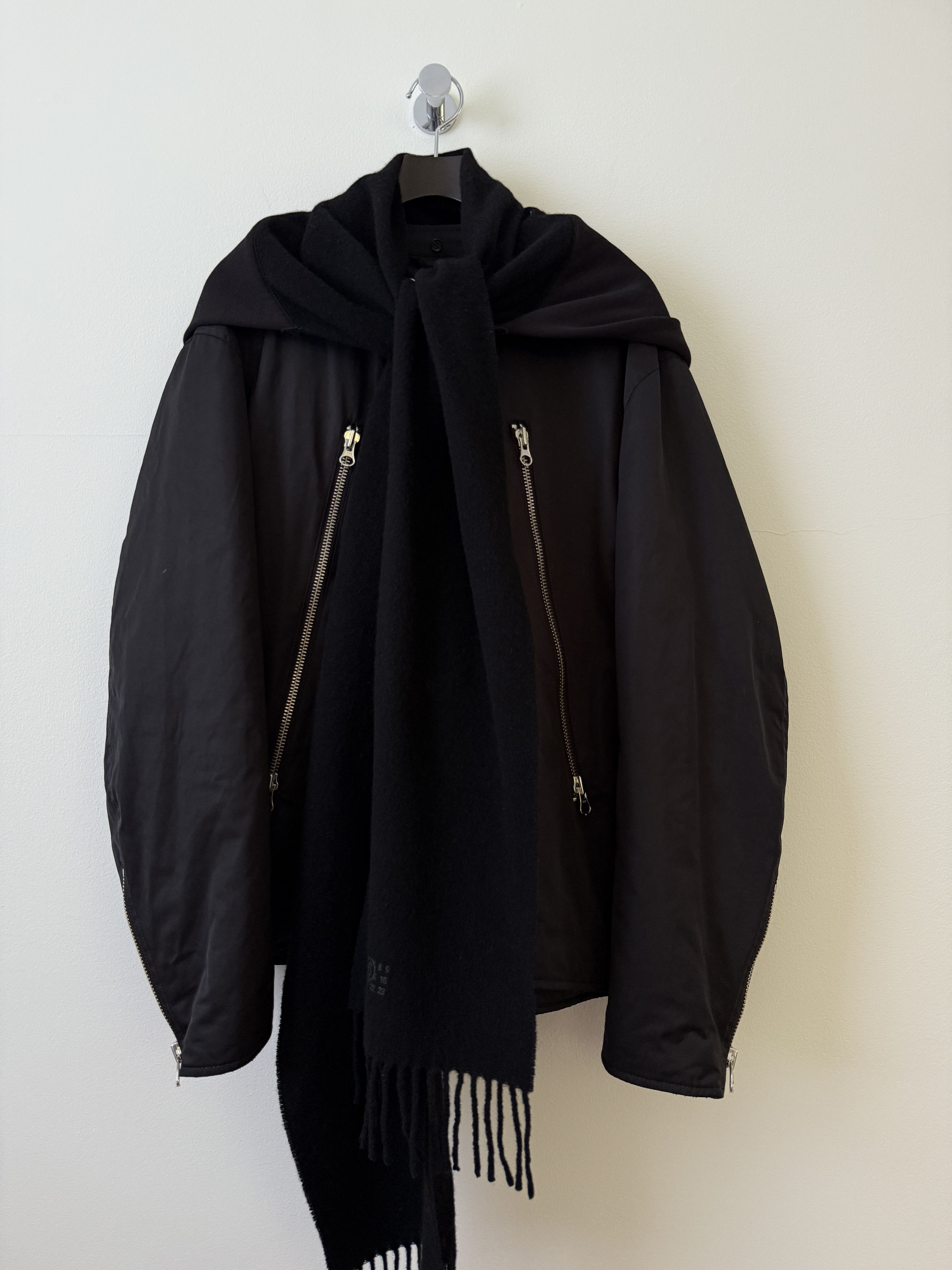 MM6 Hooded 5 Zip Bomber w/Scarf Size US S / EU 44-46 / 1 - 1 Thumbnail