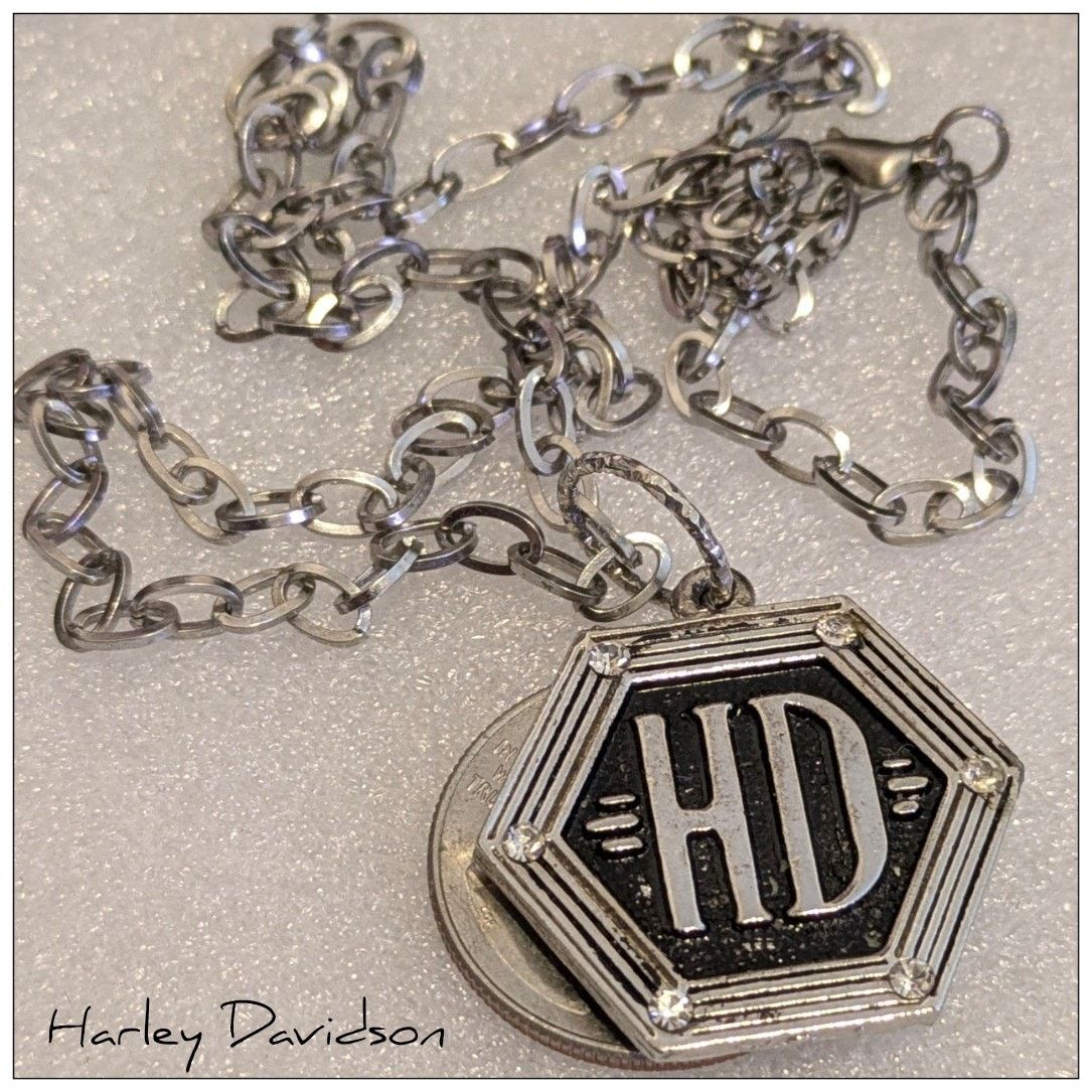Harley Davidson HARLEY DAVIDSON MOTORCYCLES Hexagon Shaped HD Charm Necklace Size ONE SIZE - 1 Thumbnail