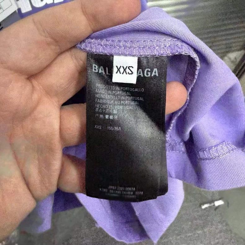 Balenciaga Balenciaga Purple Ripped Short Sleeve Size US XXS / EU 40 - 4 Thumbnail