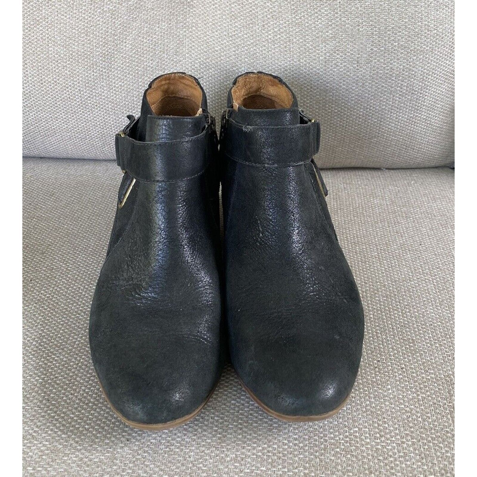 Clarks Clarks Leather Studded Block Ankle Booties Boots Women's 9 Size US 9 / IT 39 - 2 Thumbnail