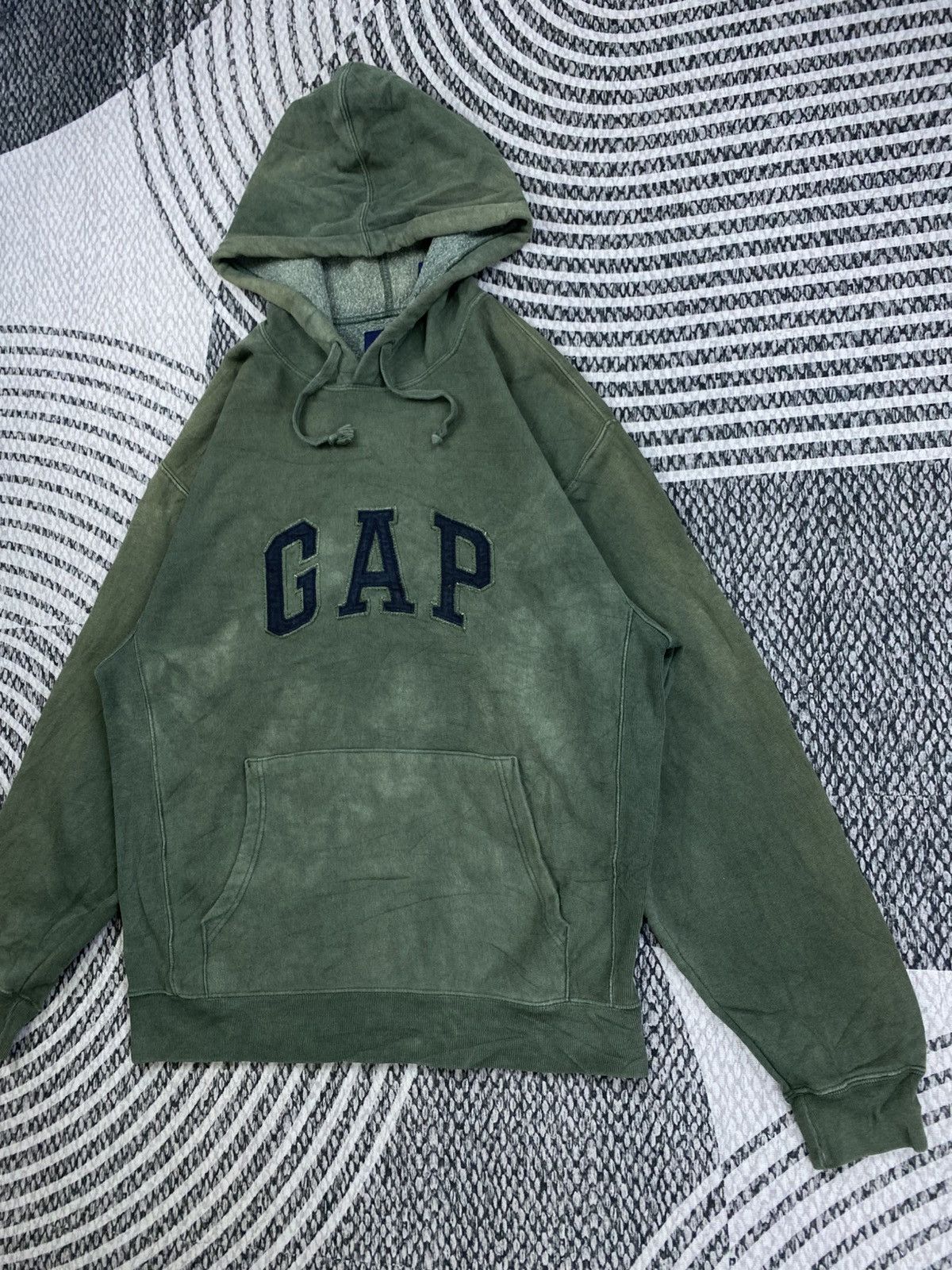 Gap Vintage Gap Big Spellout Faded Sweatshirt Hoodie Size US XL / EU 56 / 4 - 4 Thumbnail