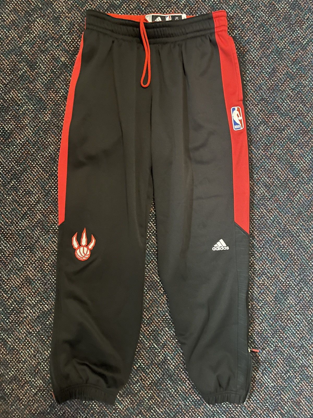 Adidas Vintage NBA Toronto Raptors Warm Up Pants Size US 34 / EU 50 - 4 Thumbnail