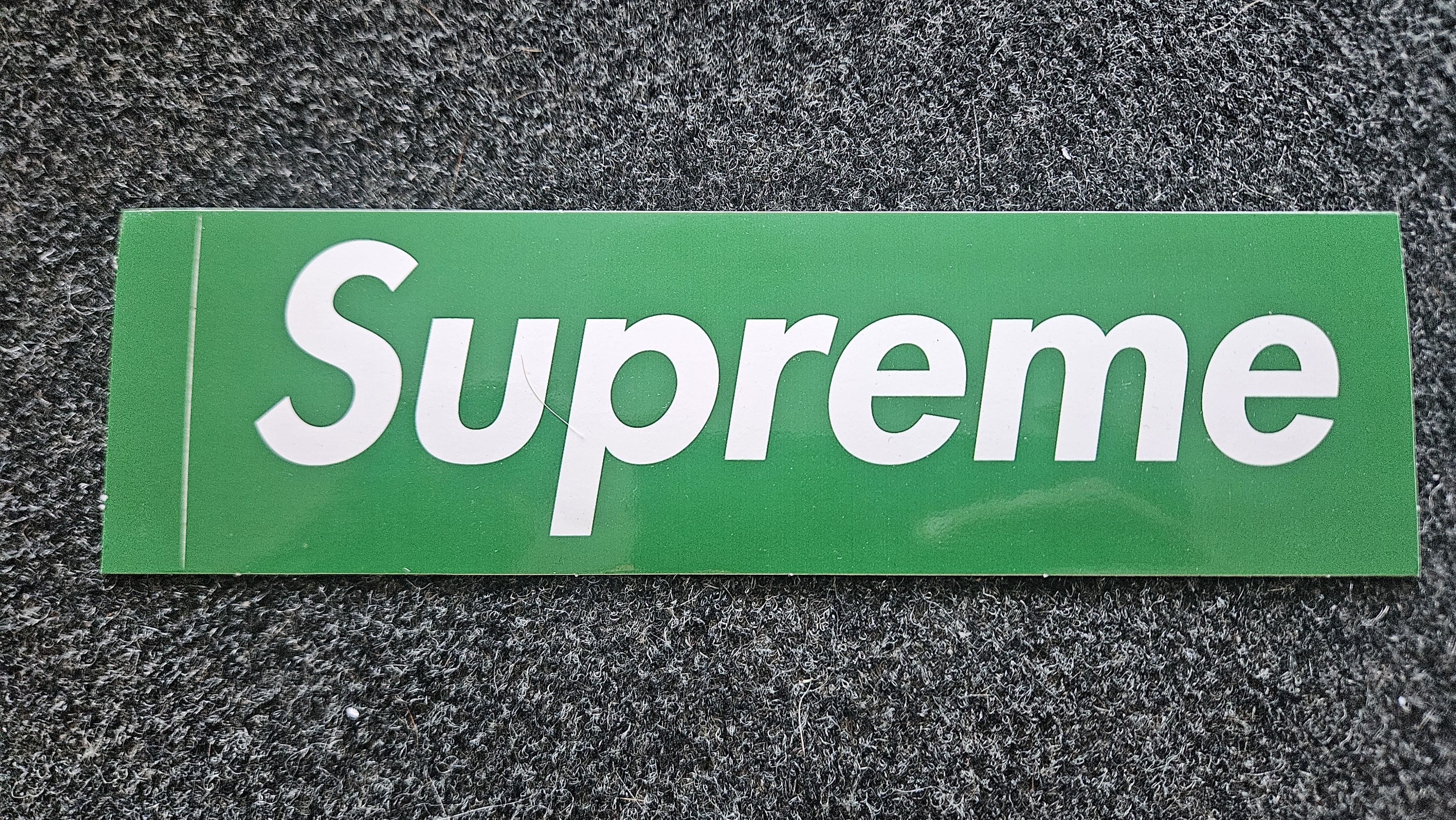 Supreme Supreme Money Box Logo Benjamin Franklin Sticker FW25