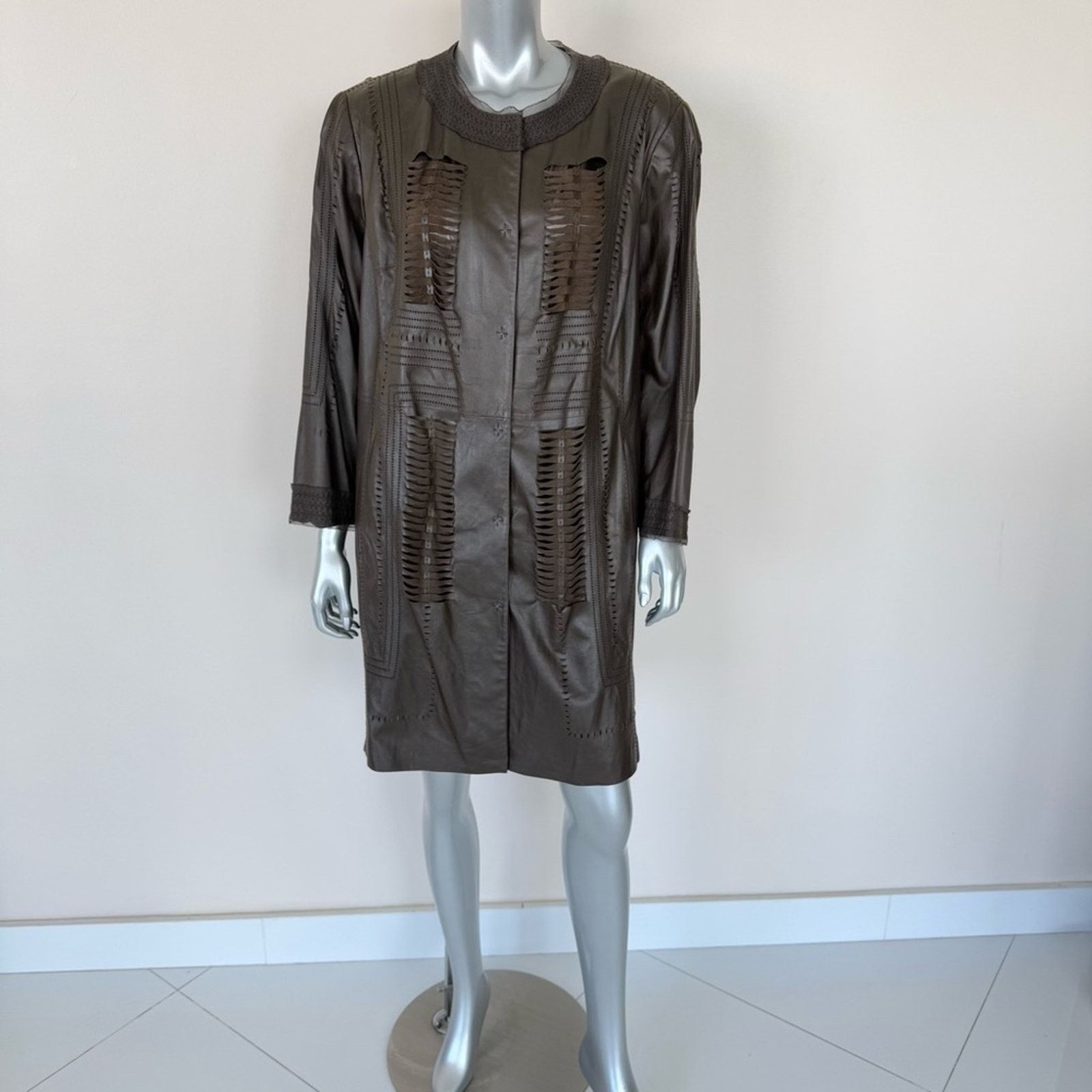 Elie Tahari Elie Tahari women leather coat size 3X Retail 1950$ Size 4XL / US 24-26 - 1 Thumbnail
