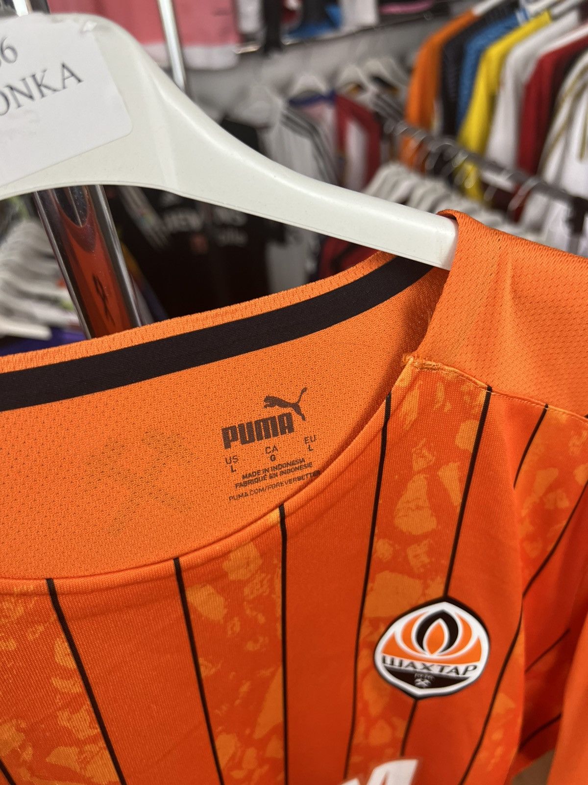Puma Soccer Jersey Puma Shakhtar Donetsk 2021/22 Marlos #11 Size US M / EU 48-50 / 2 - 8 Thumbnail