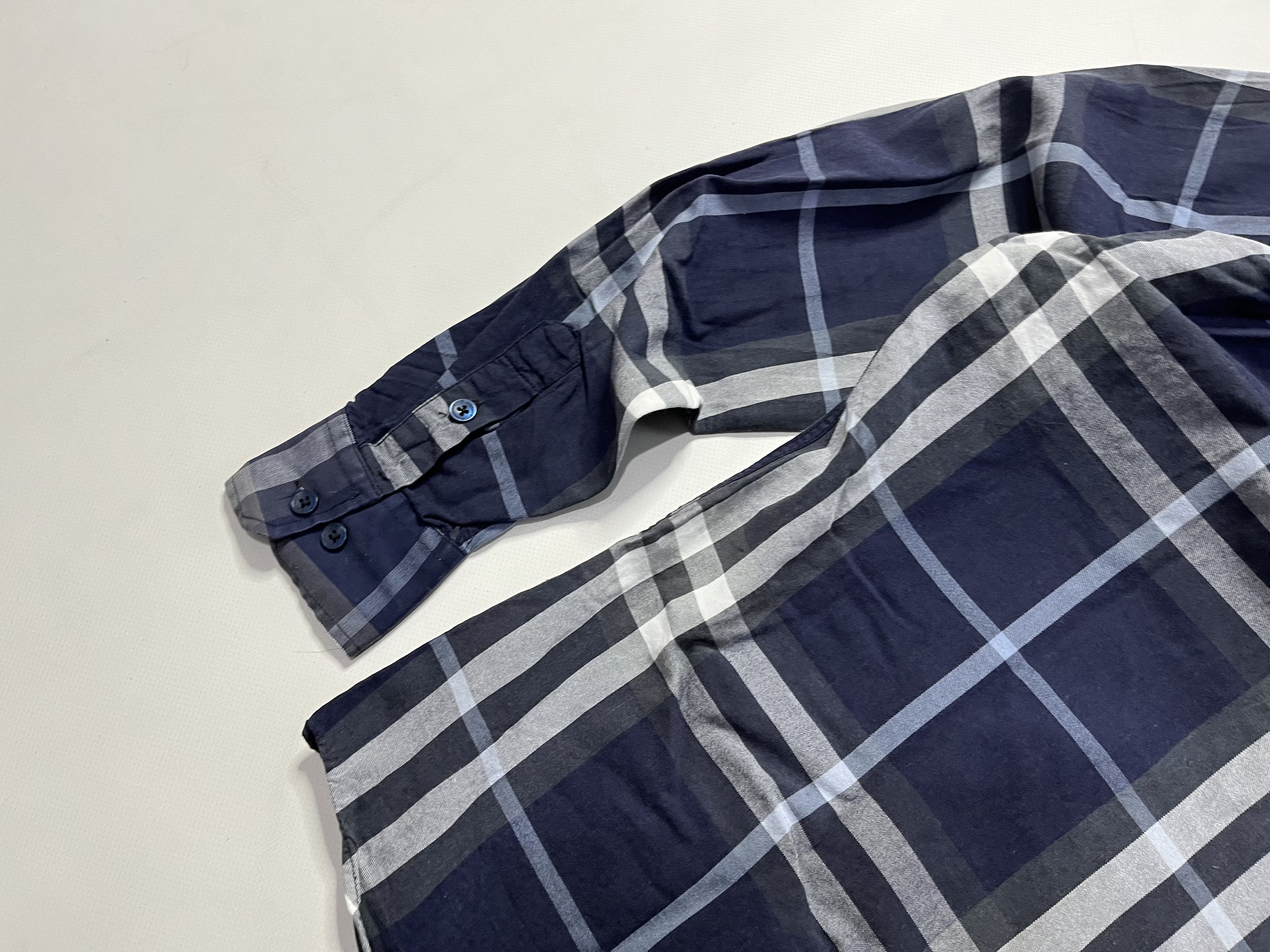 Burberry Burberry Brit shirts button up Size US M / EU 48-50 / 2 - 10 Thumbnail