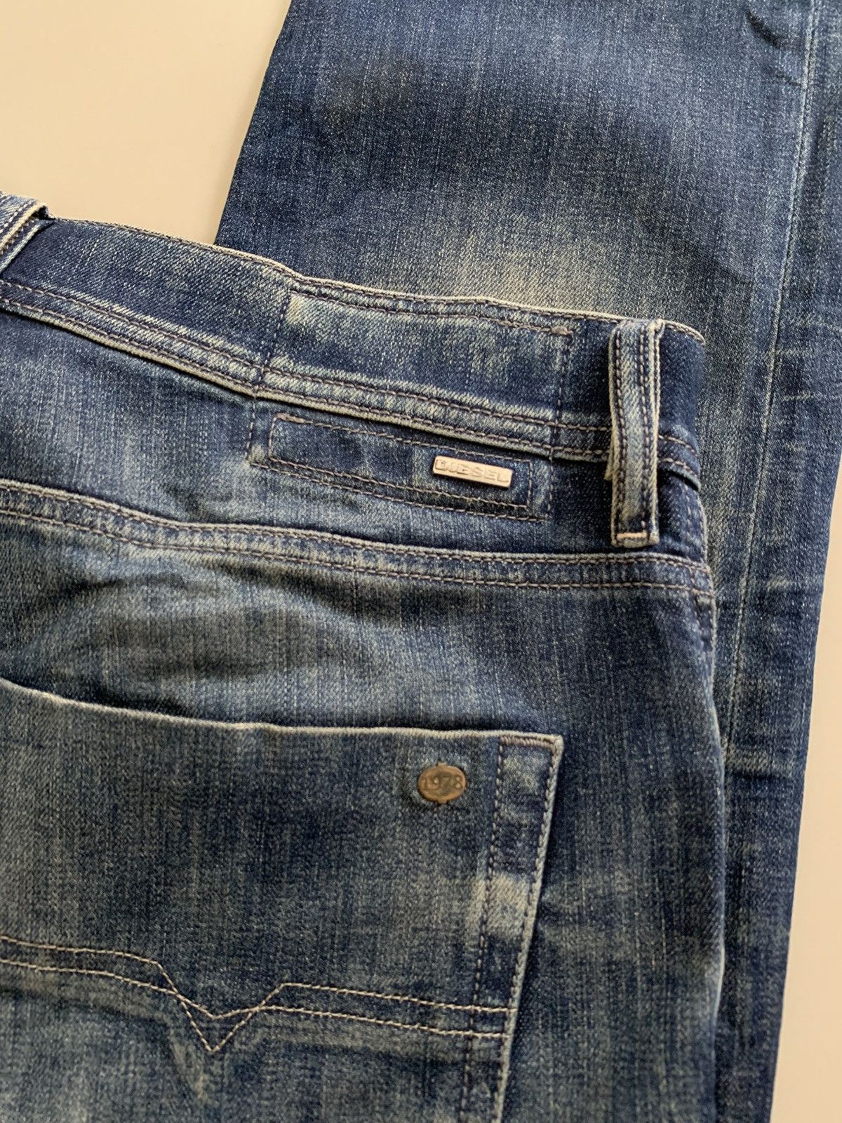 Diesel Diesel Industry Tepphar Slim Carrot Faded Blue Jeans Size US 32 / EU 48 - 4 Thumbnail