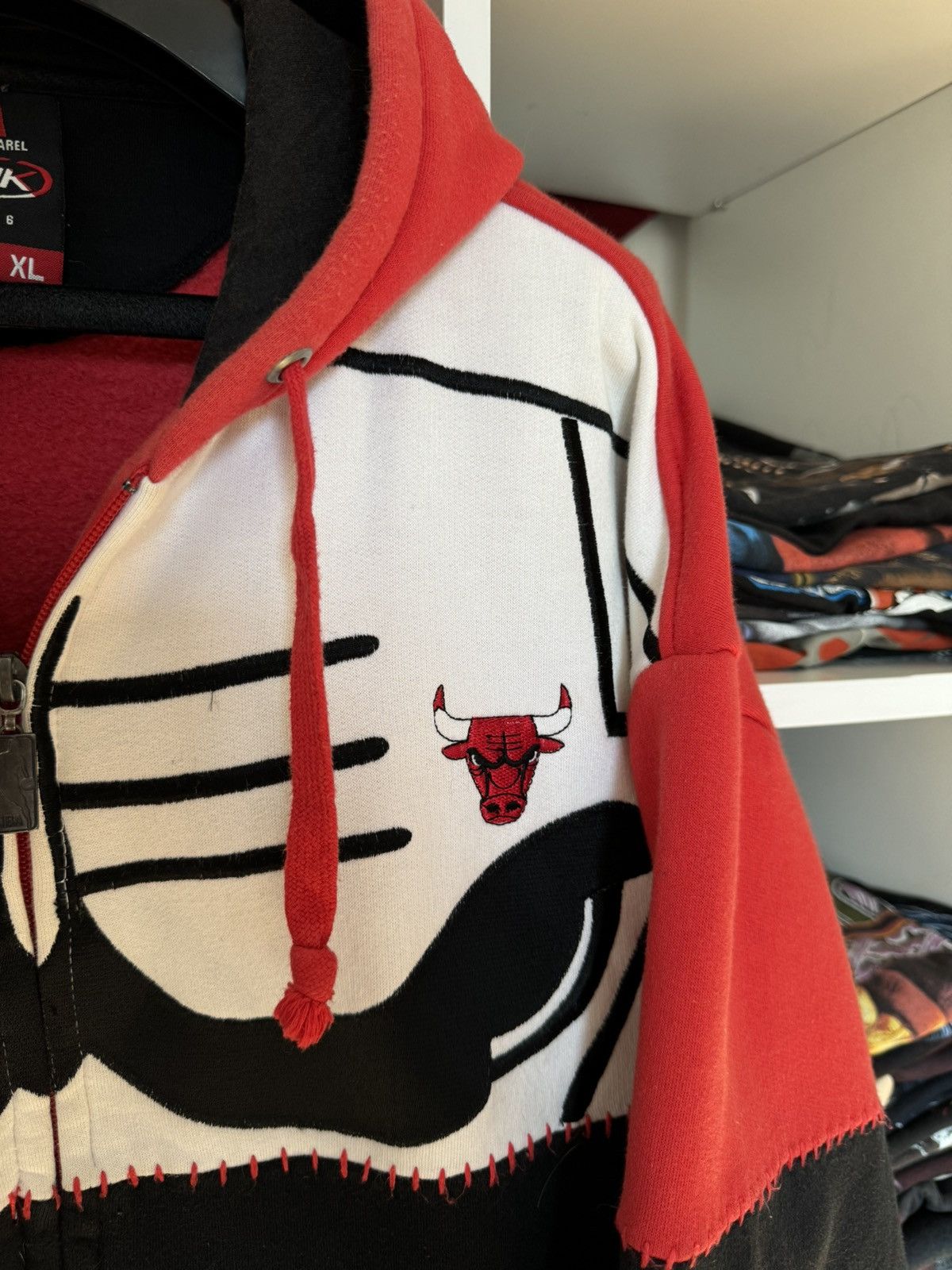 NBA Vintage Chicago Buls Embroidered Sewn Hoodie Size US XL / EU 56 / 4 - 5 Thumbnail