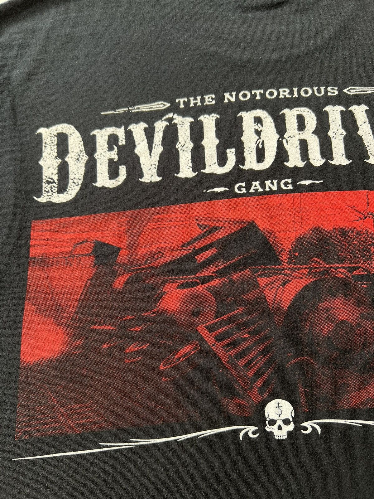 Band Tees Vintage 2010s DevilDriver Outlaws til the End Metal Band Size US M / EU 48-50 / 2 - 11 Thumbnail